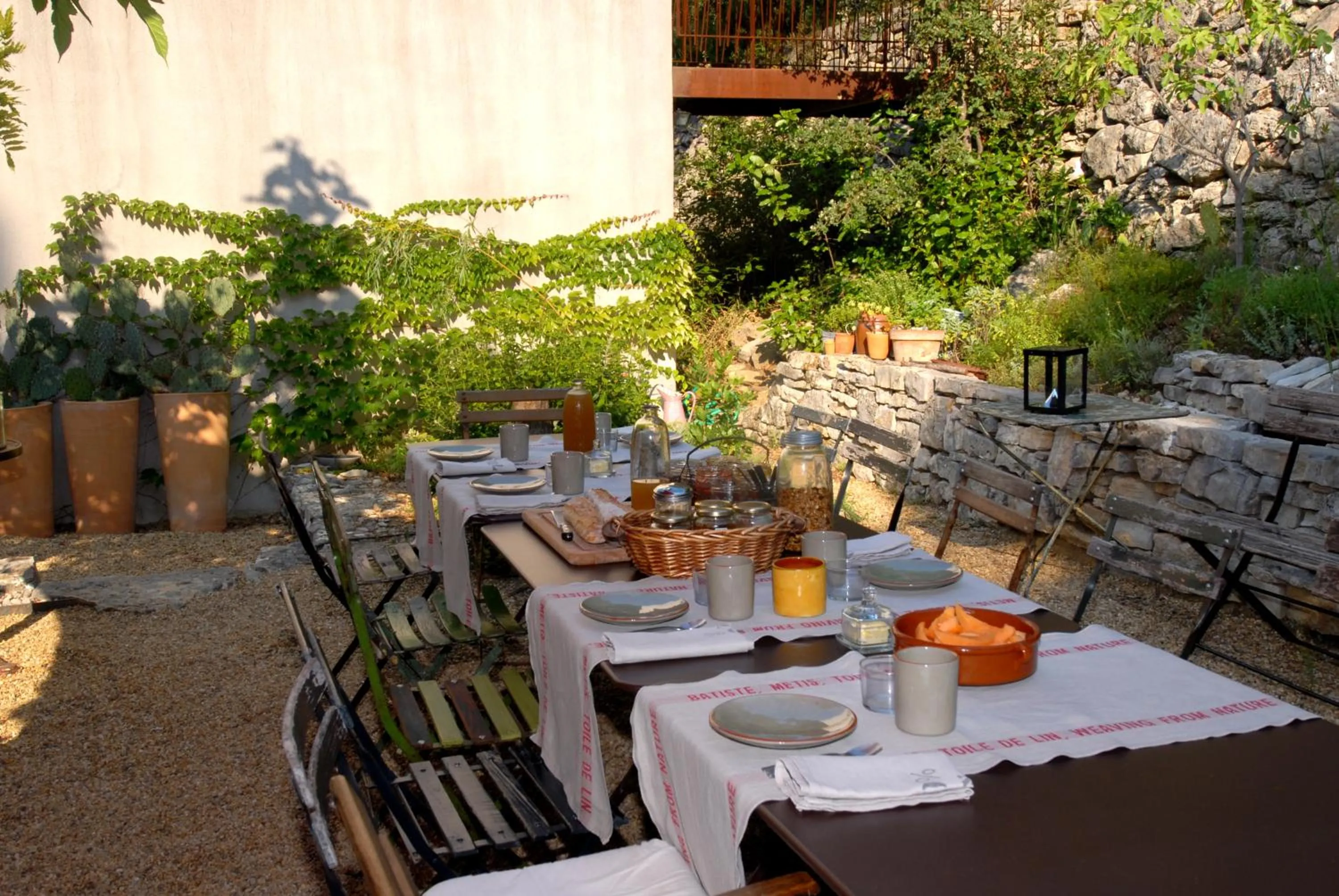 Patio in Les Pierres Sauvages