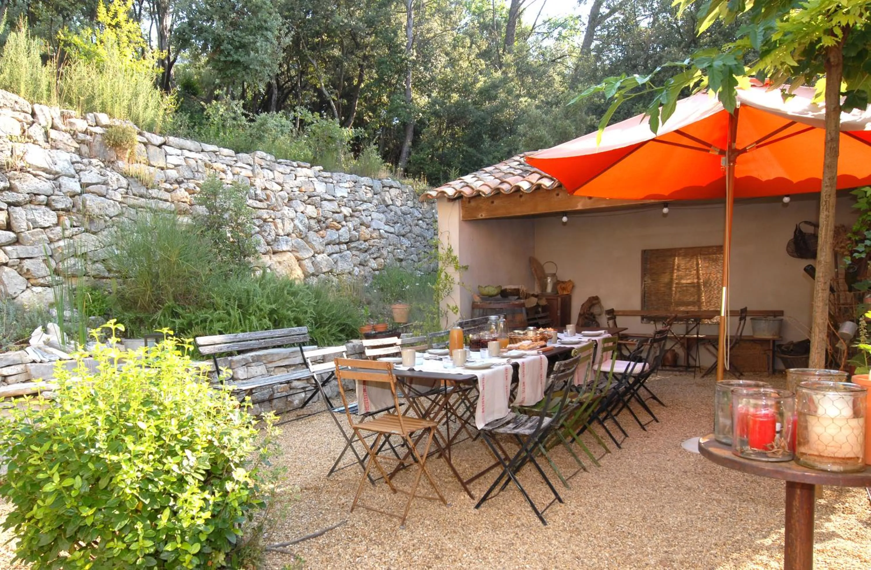 Patio in Les Pierres Sauvages