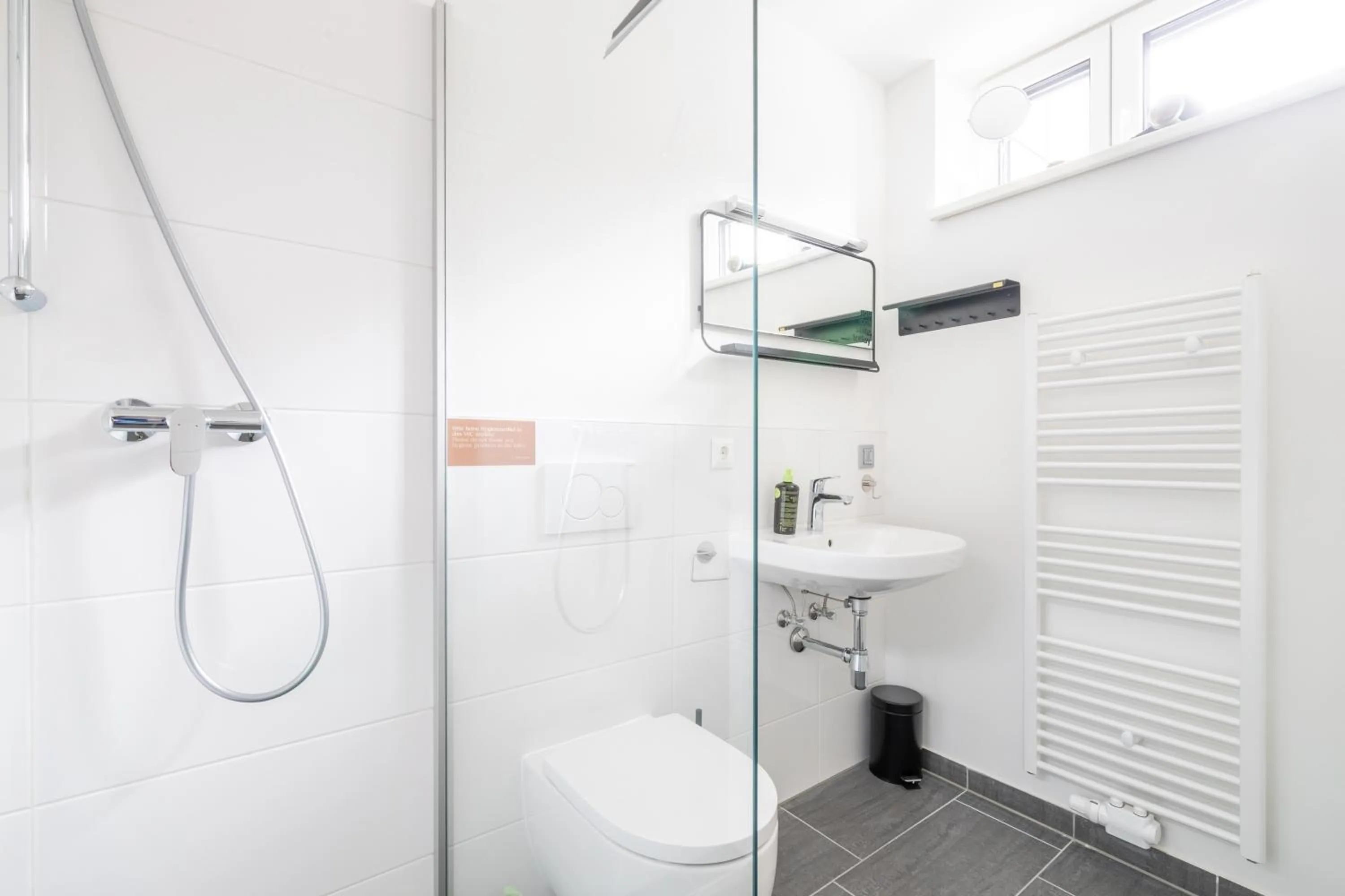 Bathroom in Limehome Klagenfurt Karfreitstraße