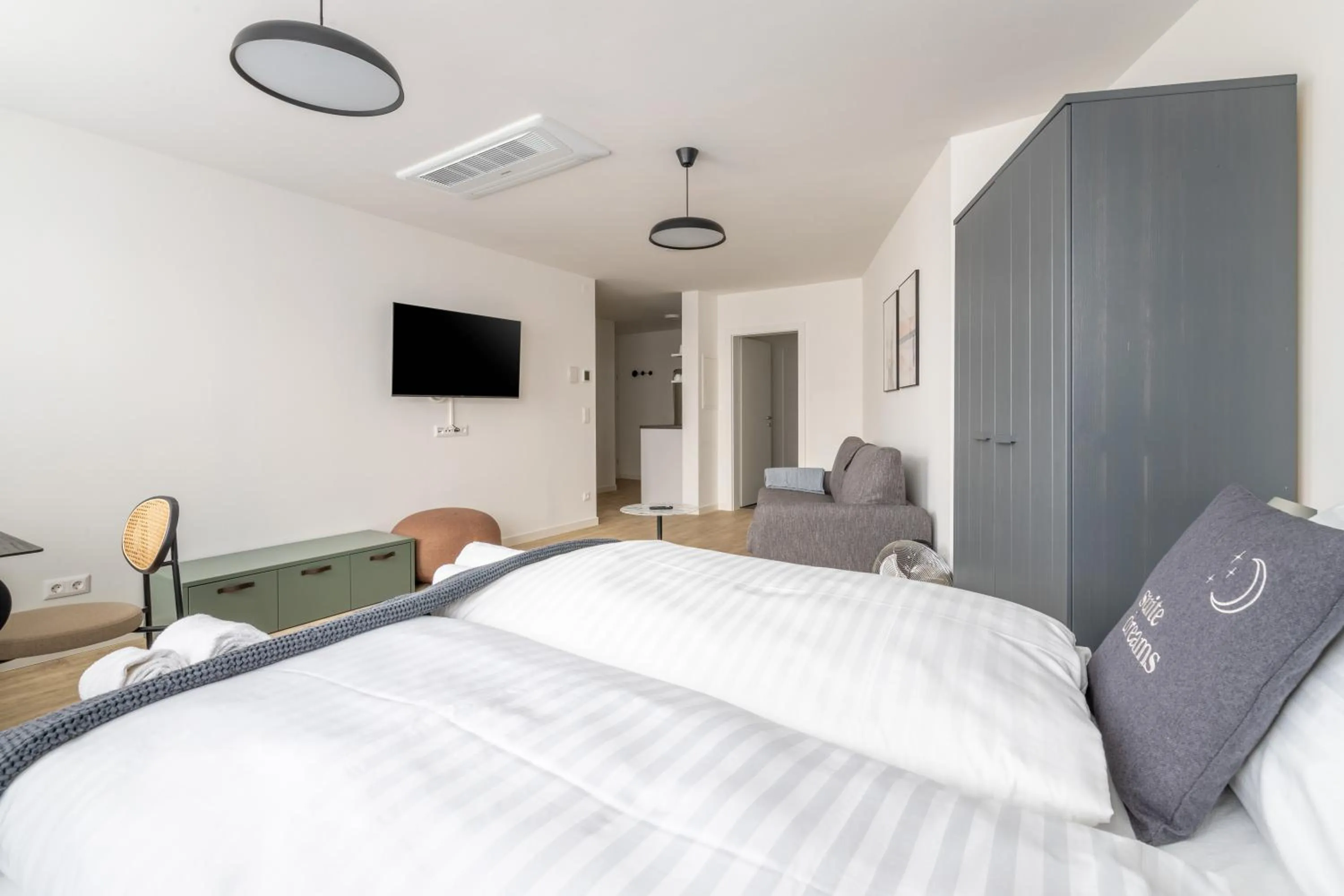 Bed in Limehome Klagenfurt Karfreitstraße