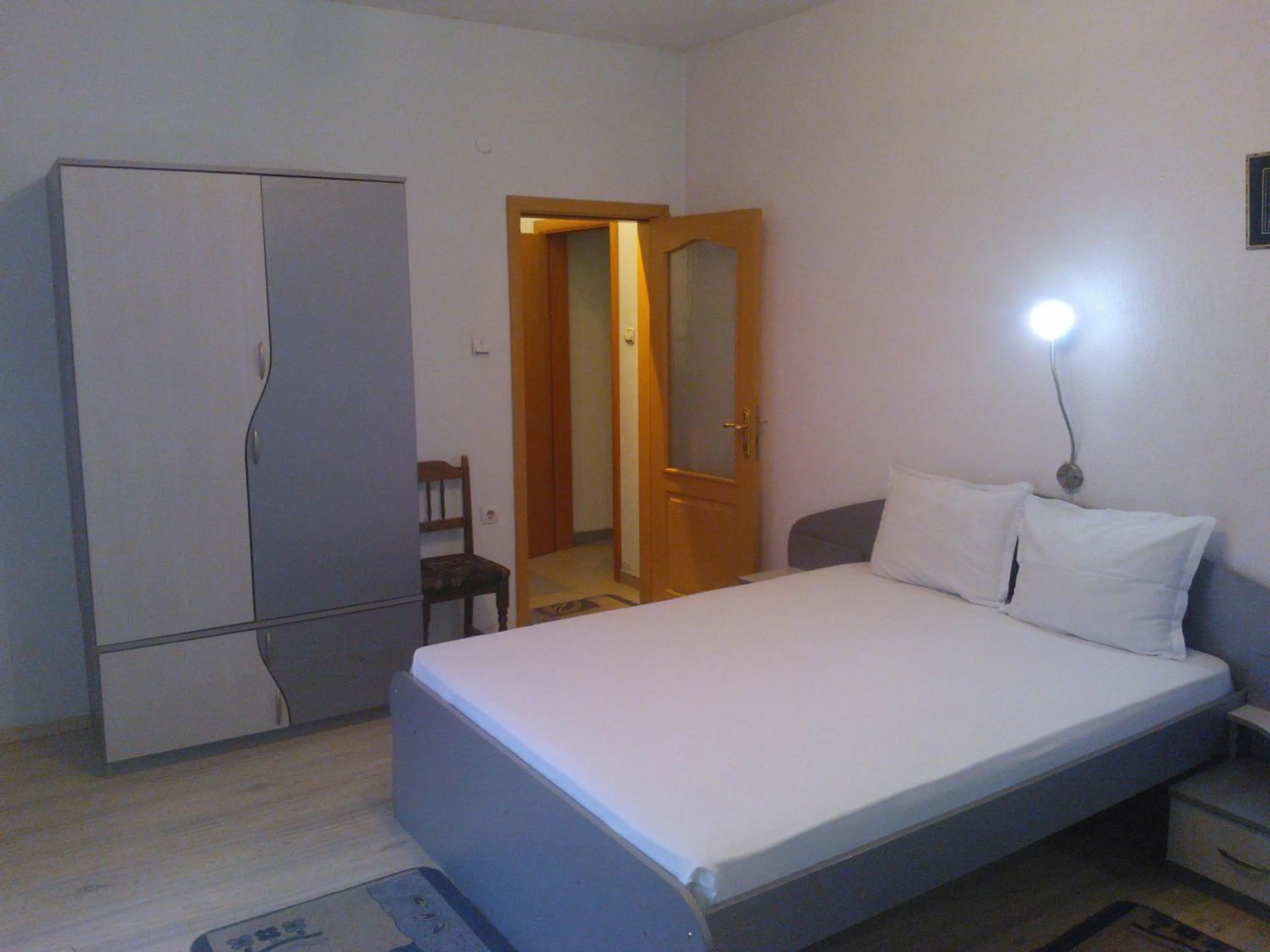 Photo of the whole room, Bed in Hotel Tsarevets