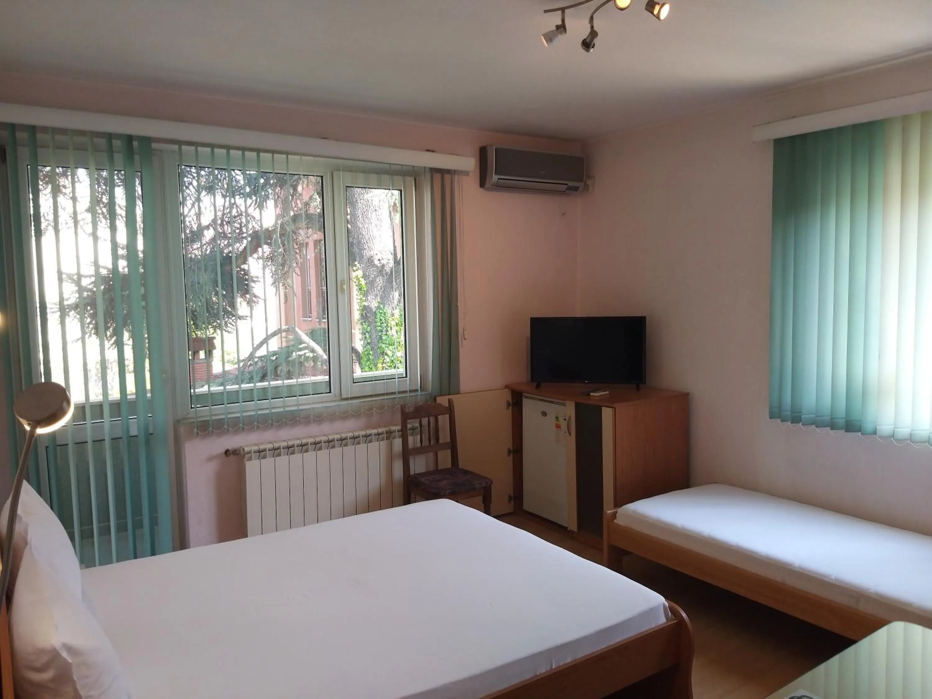 Bed in Hotel Tsarevets