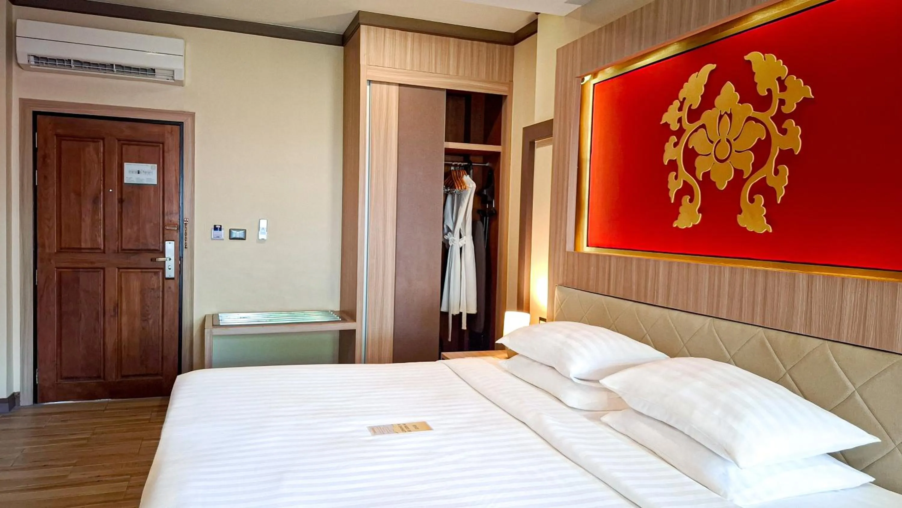 Bed in Quality Beach Resorts and Spa Patong