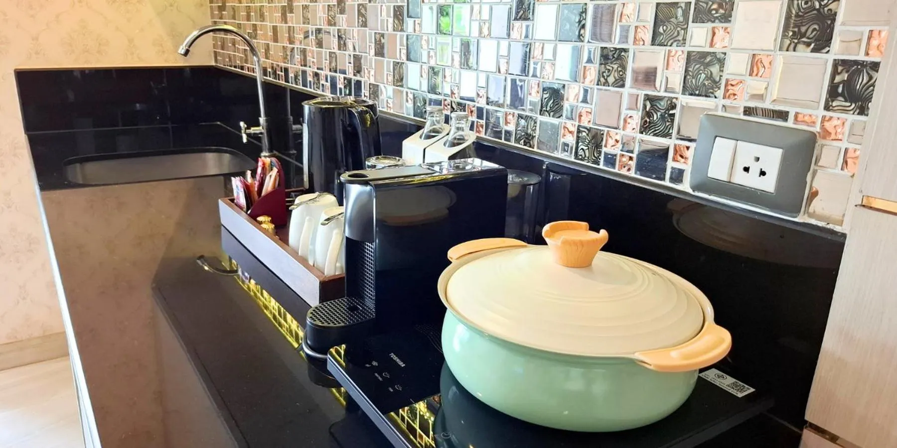 Coffee/tea facilities in Quality Beach Resorts and Spa Patong