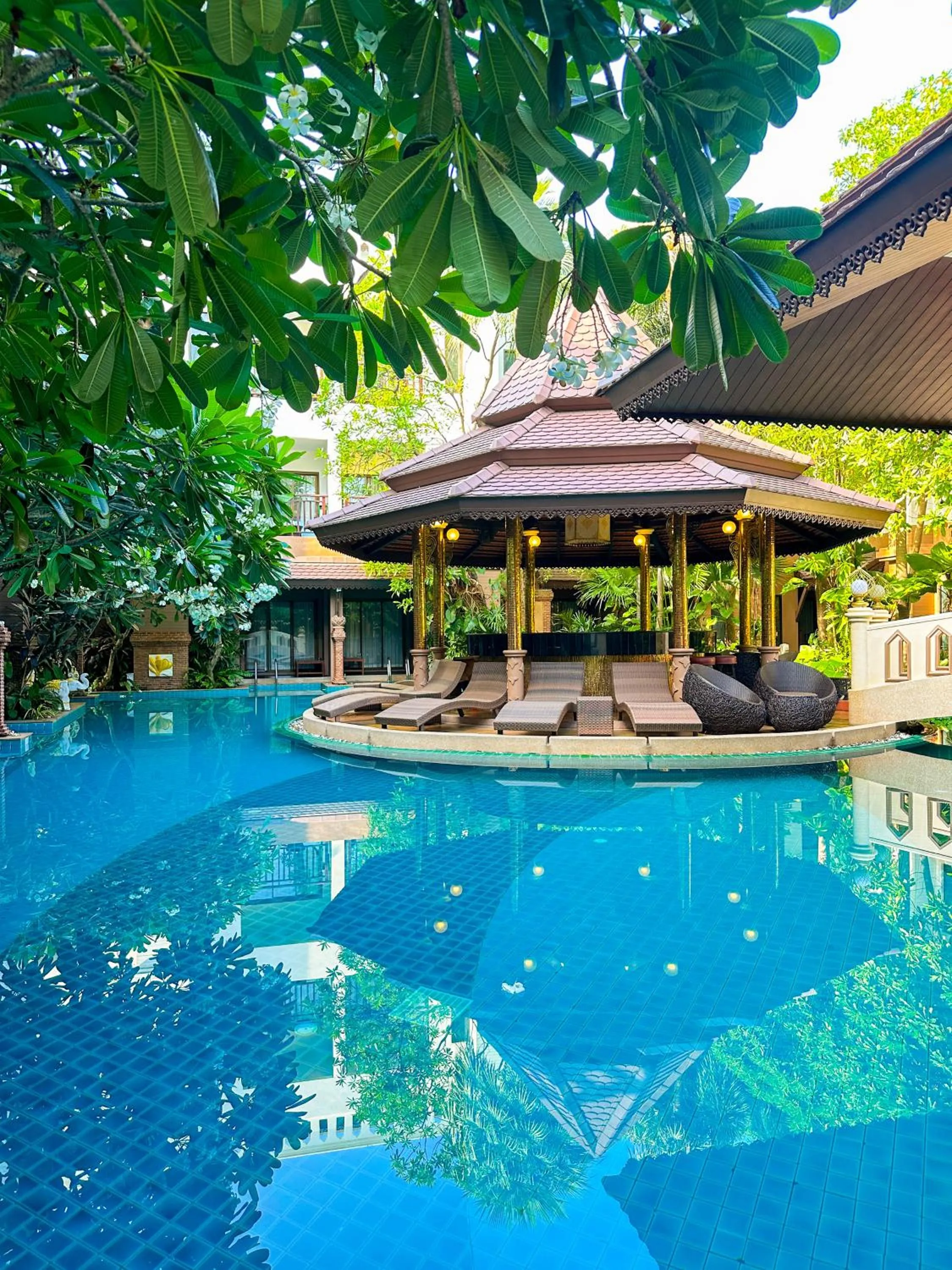 Pool view in Quality Beach Resorts and Spa Patong