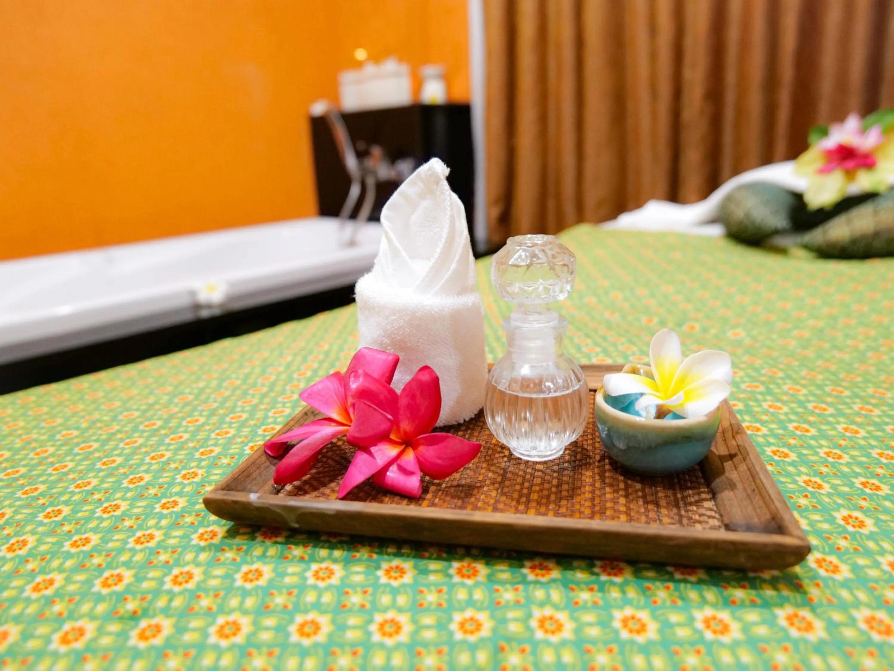 Spa and wellness centre/facilities, Bed in Quality Beach Resorts and Spa Patong