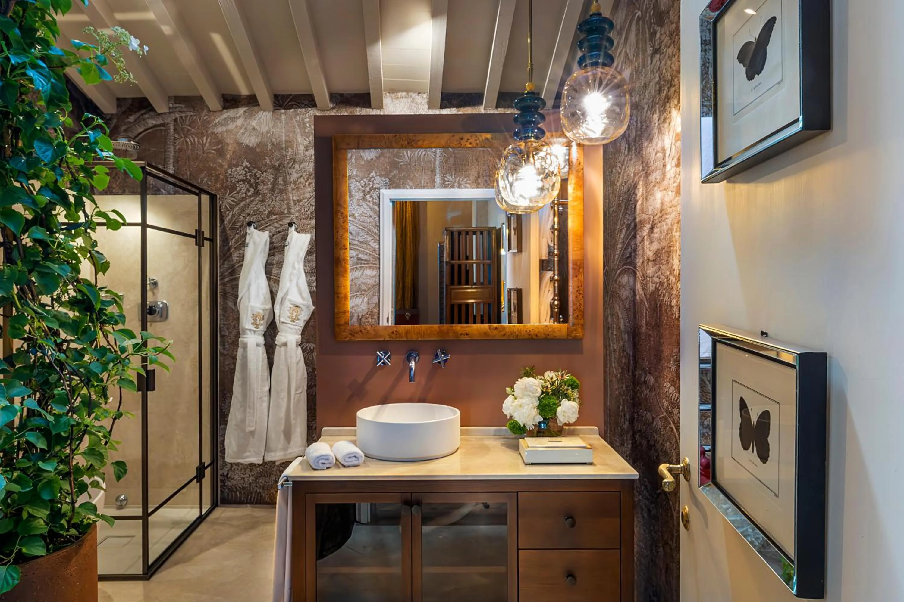 Bathroom in The James Suite Hotel Firenze 1564 - Small Luxury Hotels of the World