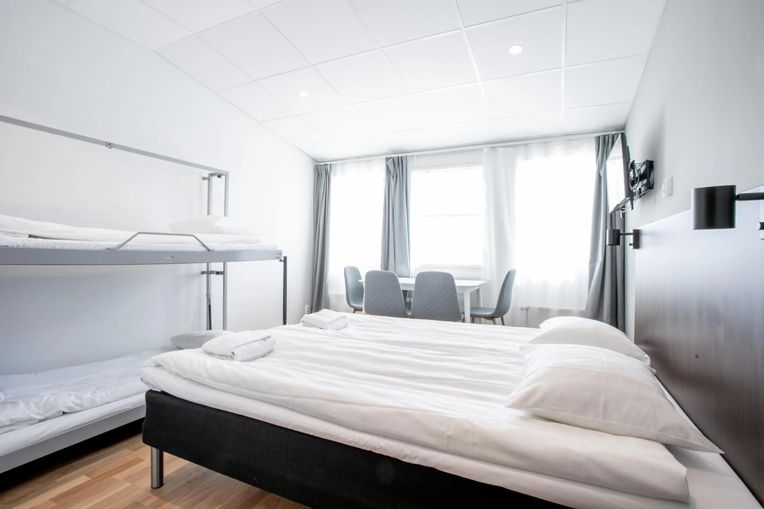 Bed in ApartDirect Arlandastad