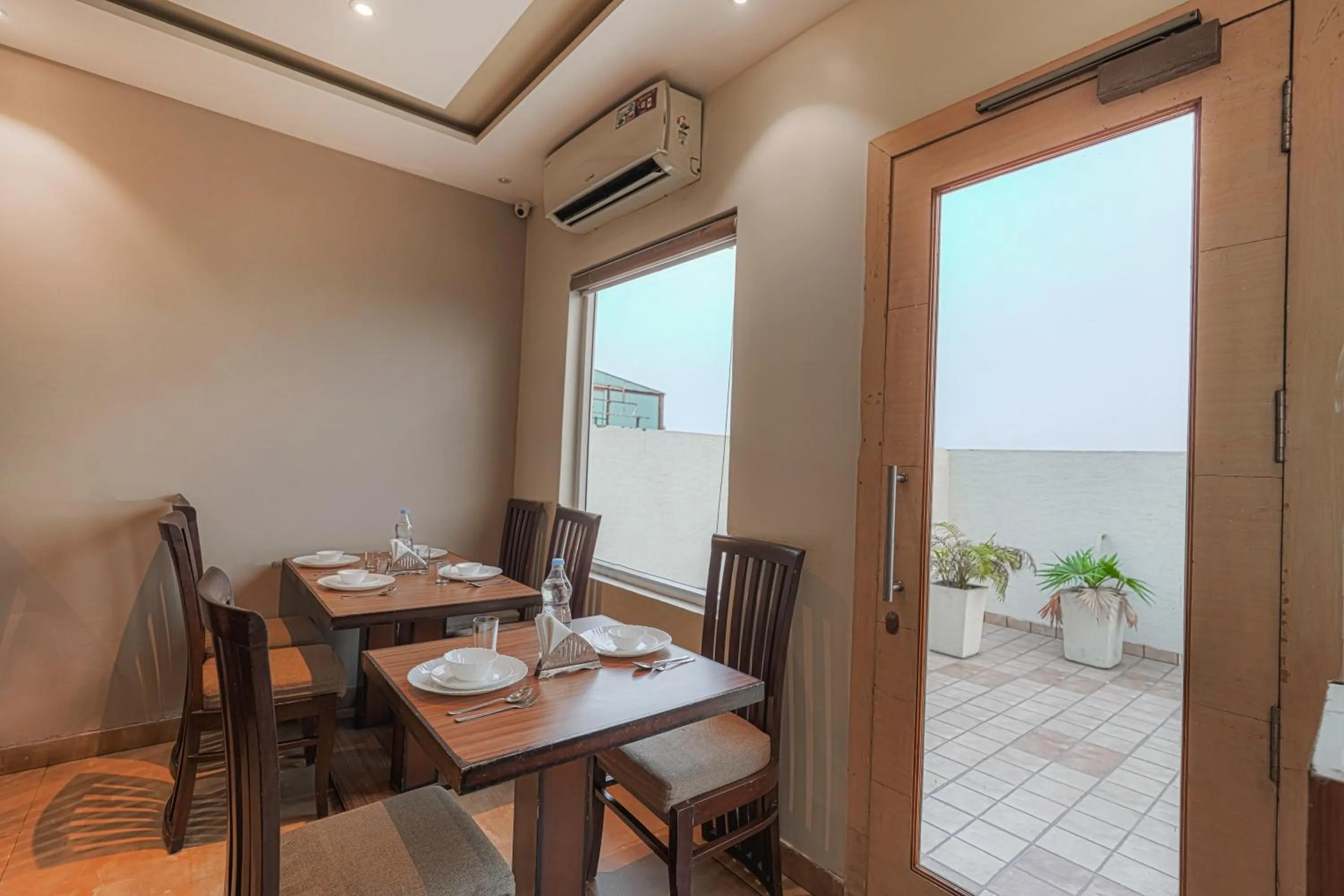 Restaurant/places to eat in CSJS Inn Hotel Marketed by Kiwiana