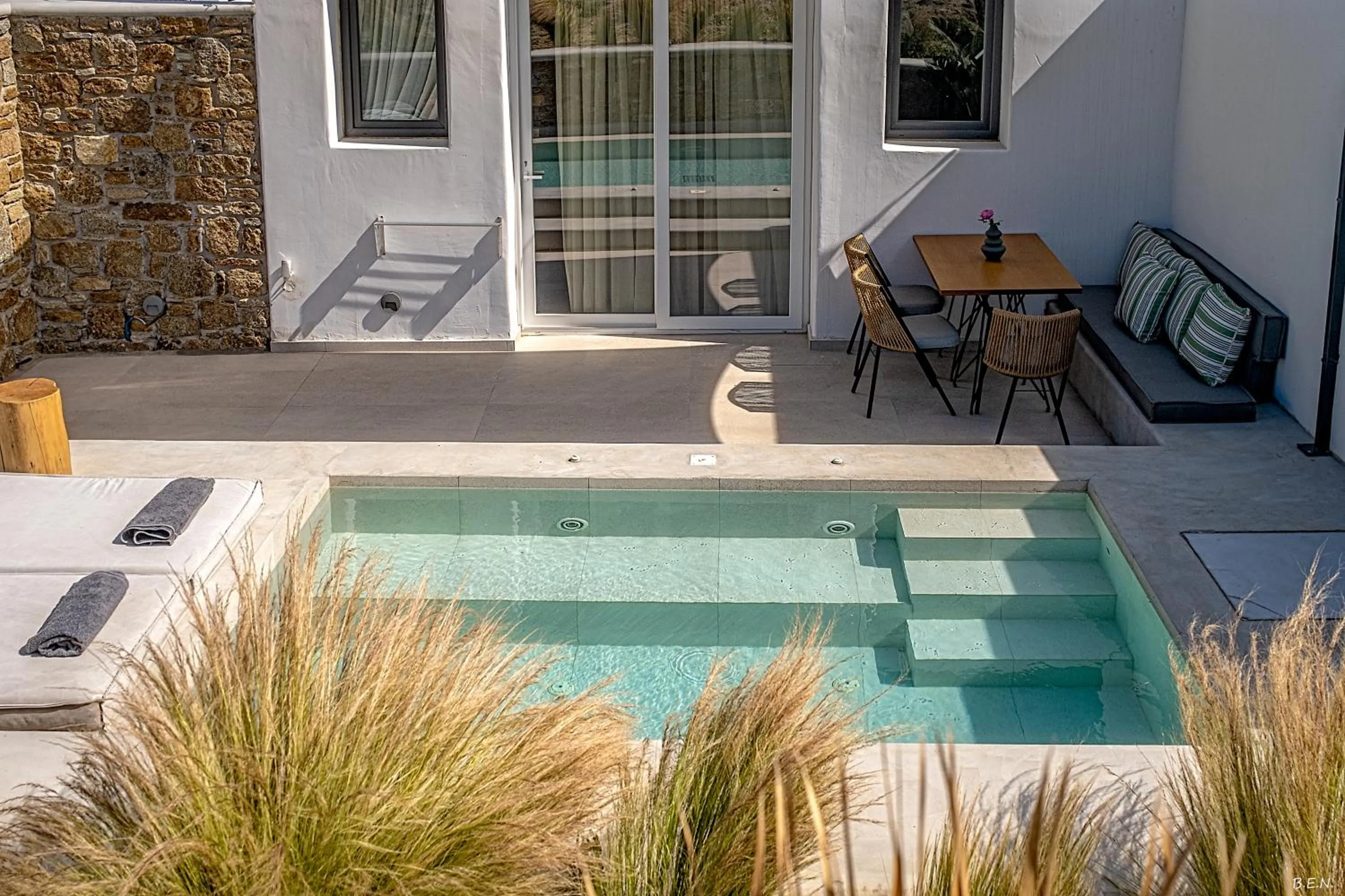 Swimming pool in Le Palme Mykonos