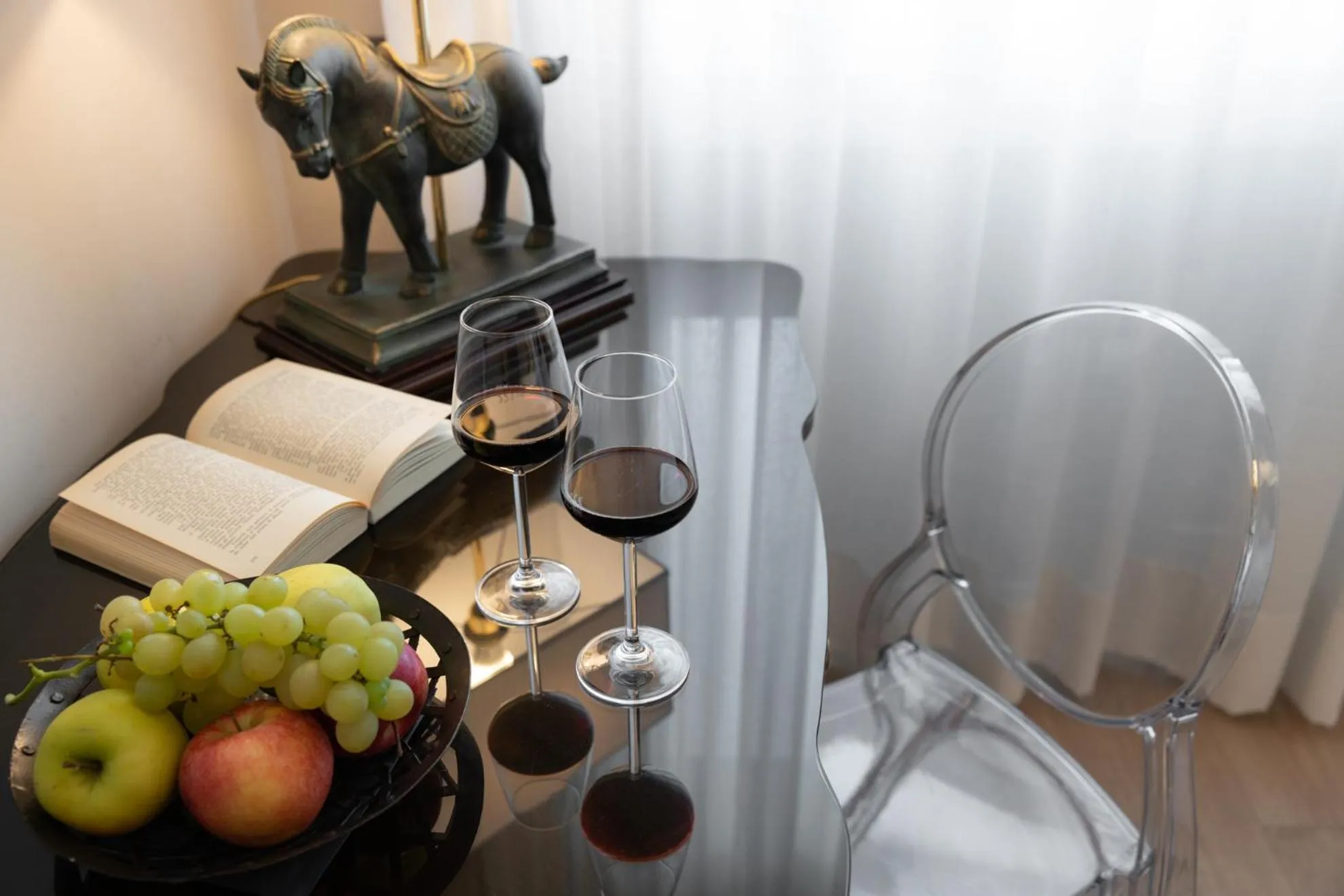 Seating area in Hotel Leon d'Oro