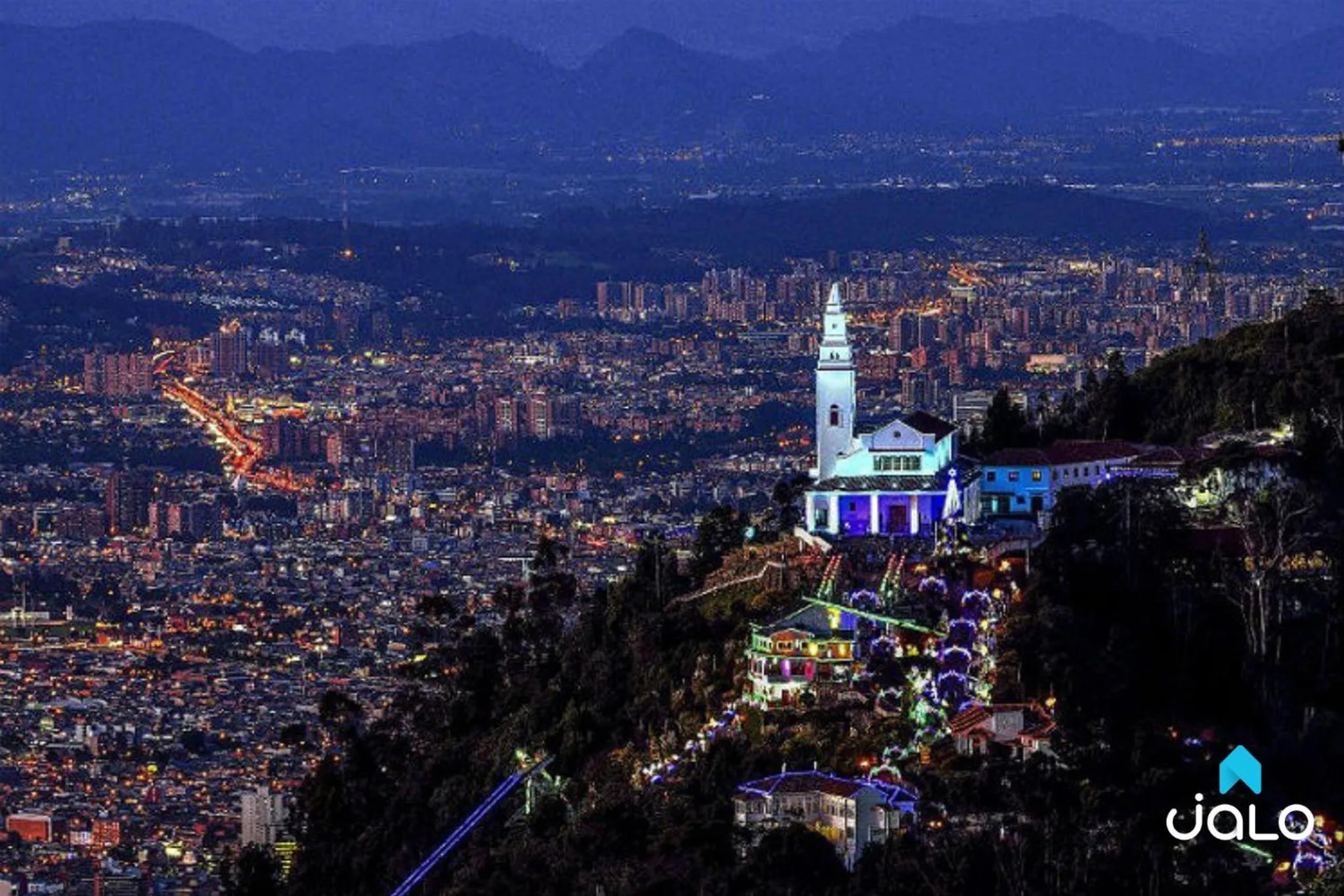 Night in Torre Ventto Lofts By Jalo