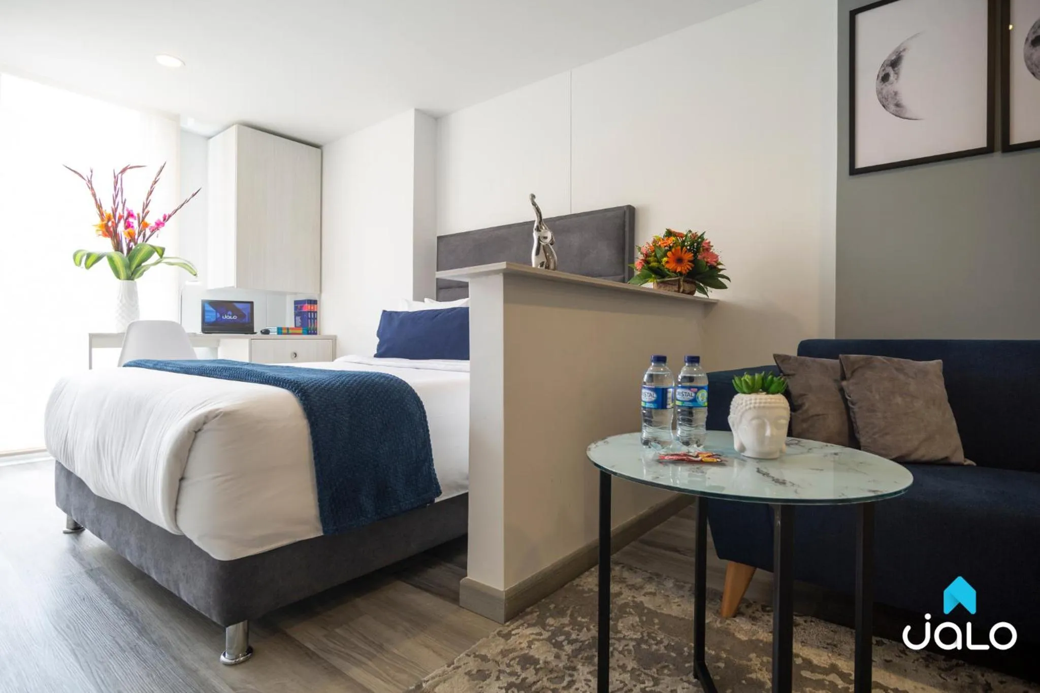 Photo of the whole room, Bed in Torre Ventto Lofts By Jalo