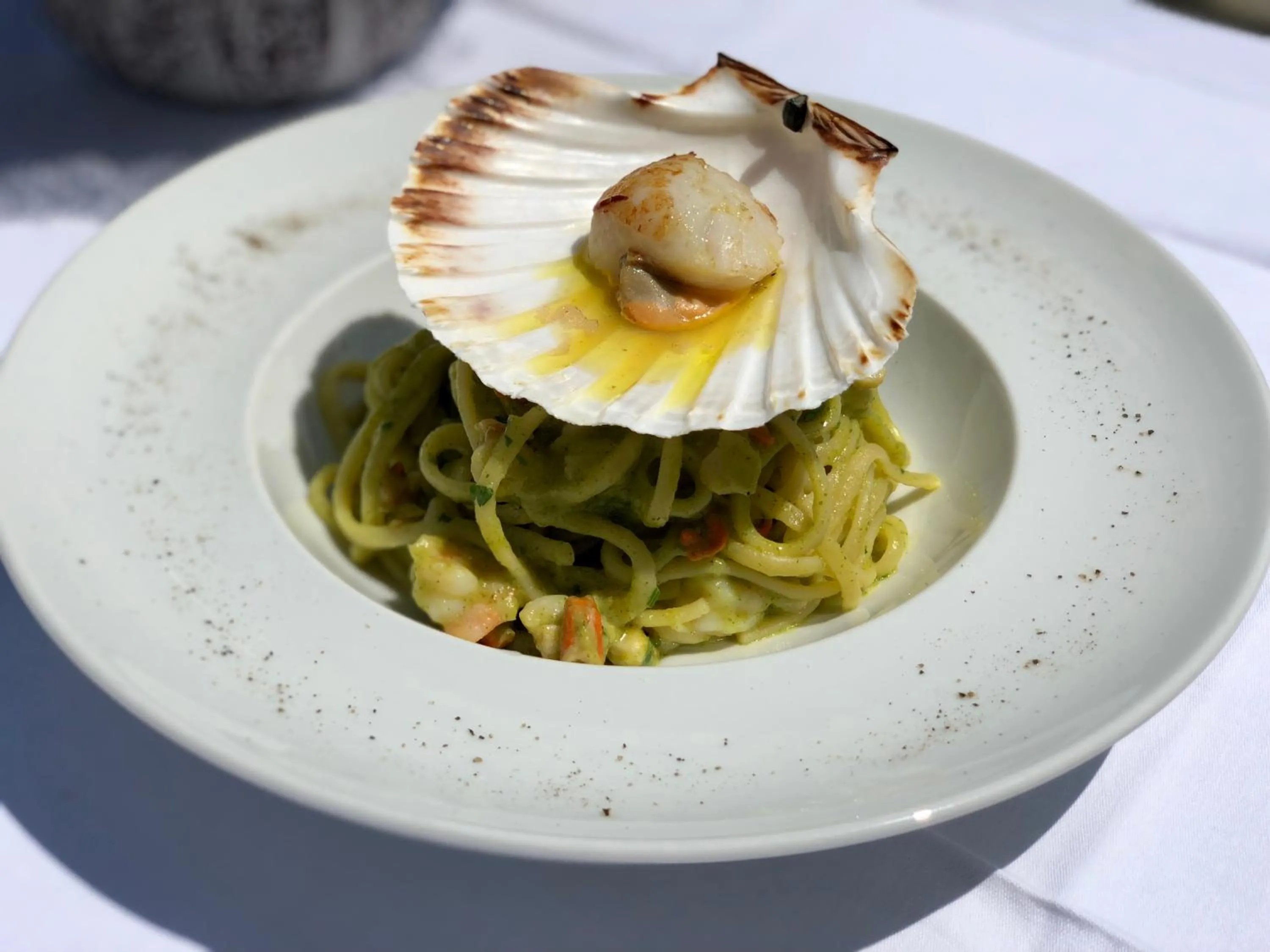 Restaurant/places to eat in Alla Pergola