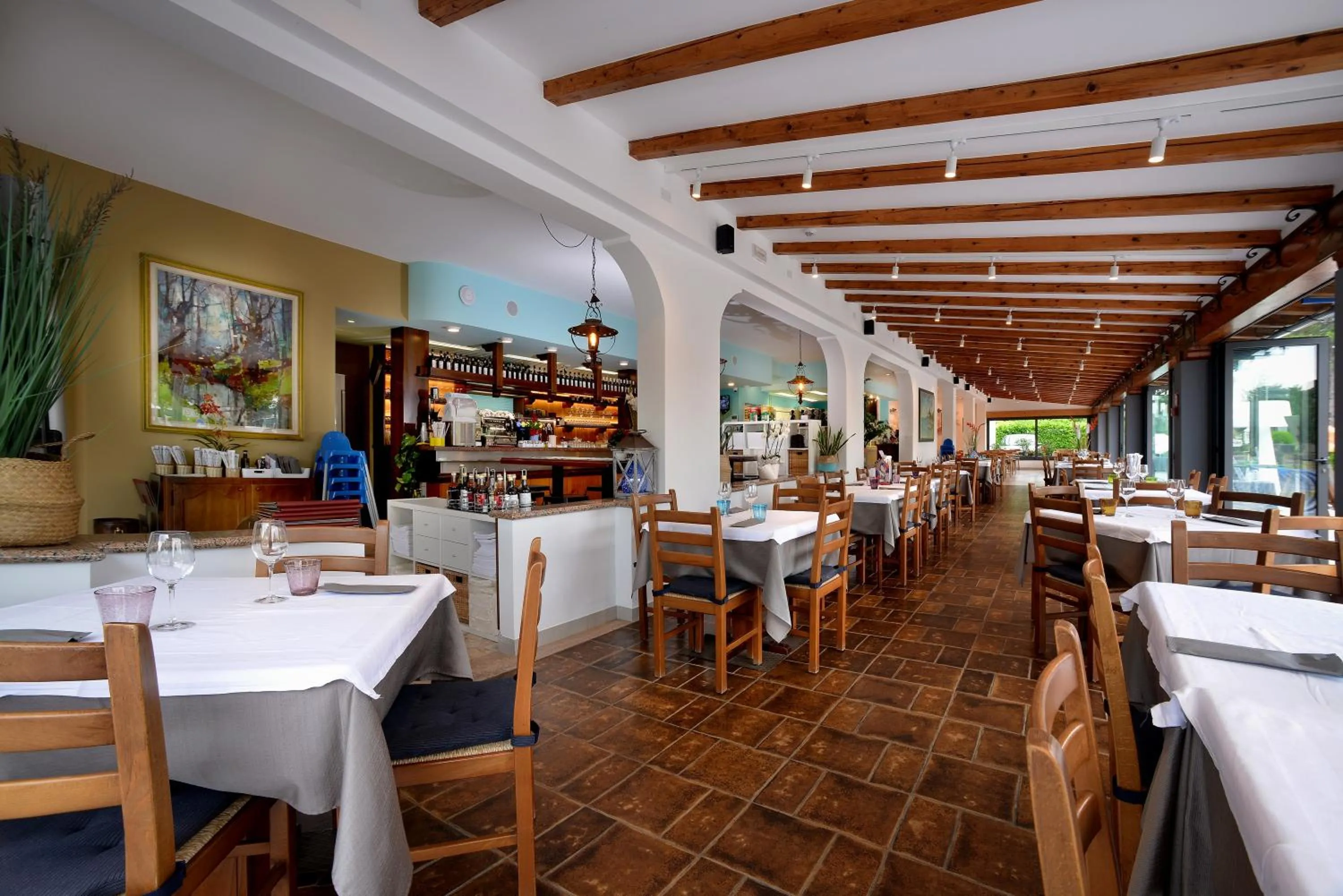 Restaurant/places to eat in Alla Pergola