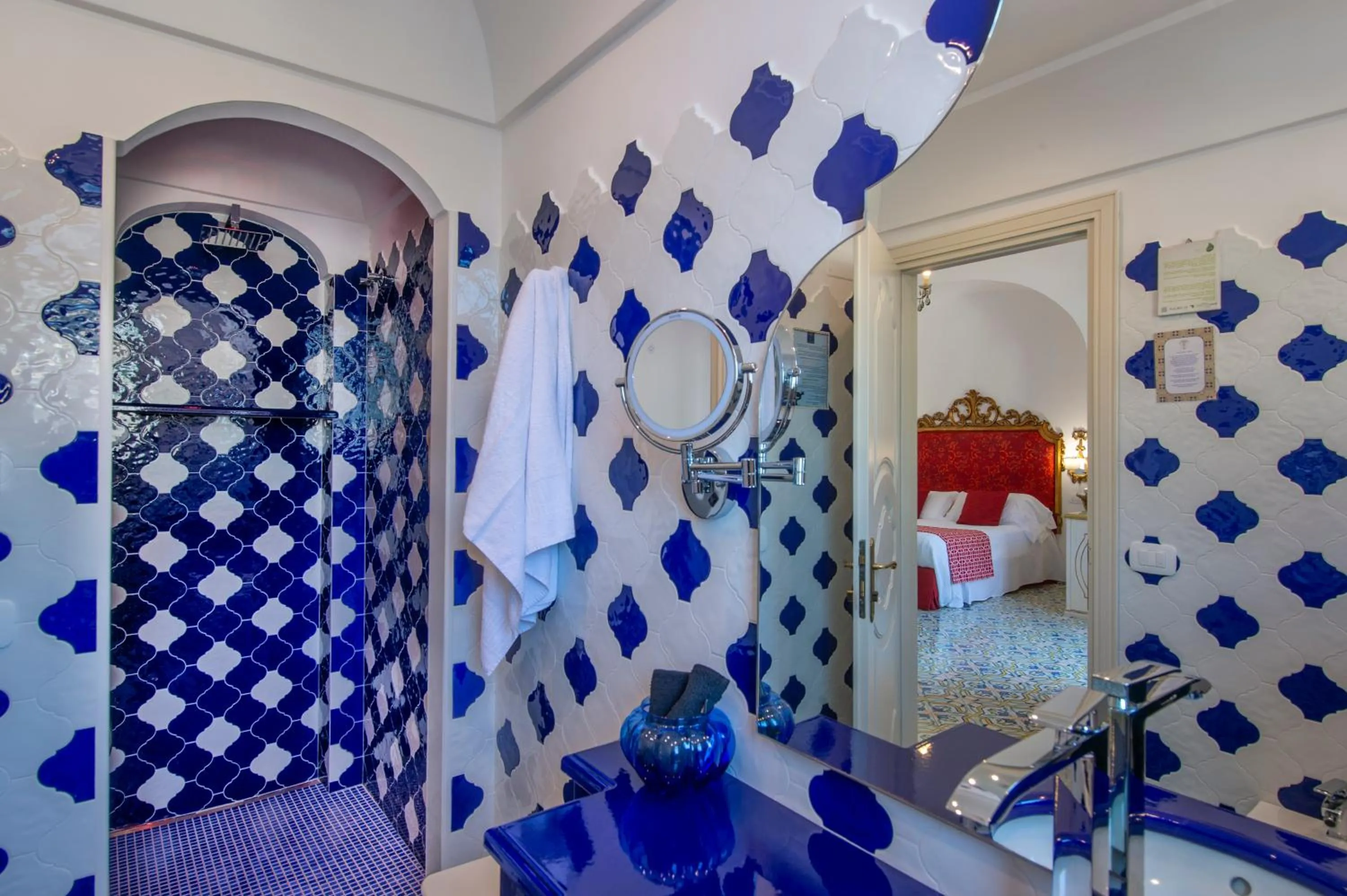 Shower in Hotel Reginella