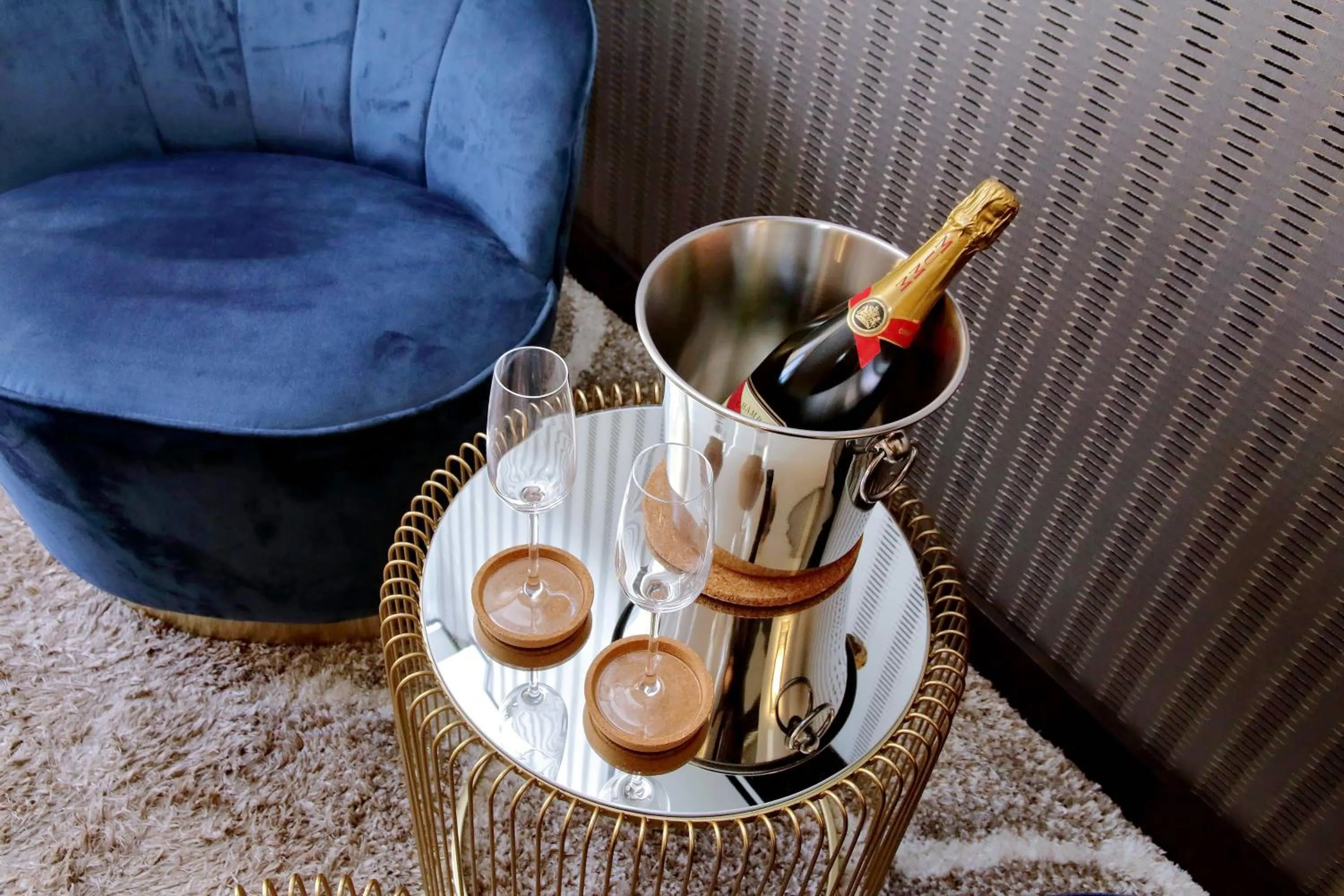 Living room in HELMIRAGE PIAZZA DI SPAGNA SUITE