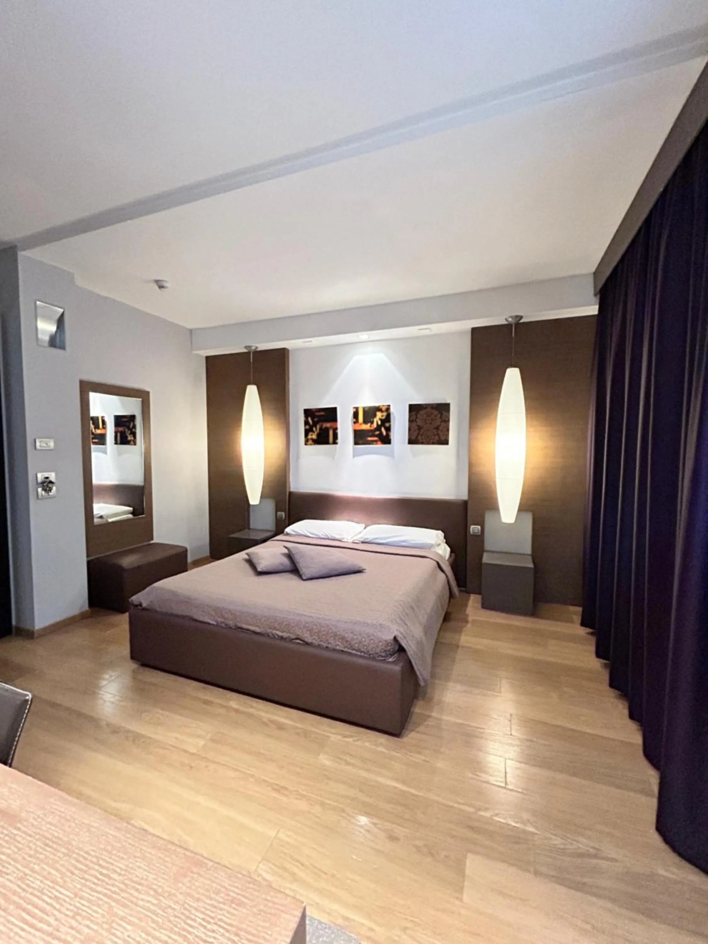 Bedroom, Bed in Hotel Michelangelo