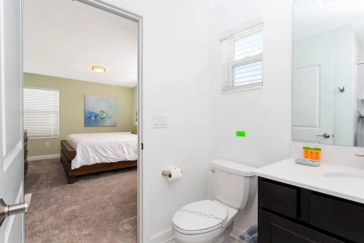 Bed in Gorgeous 5 Bd w/ Pool Close to Disney @ Champions Gate 948