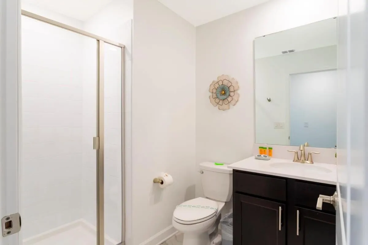 Gorgeous 5 Bd w/ Pool Close to Disney @ Champions Gate 948