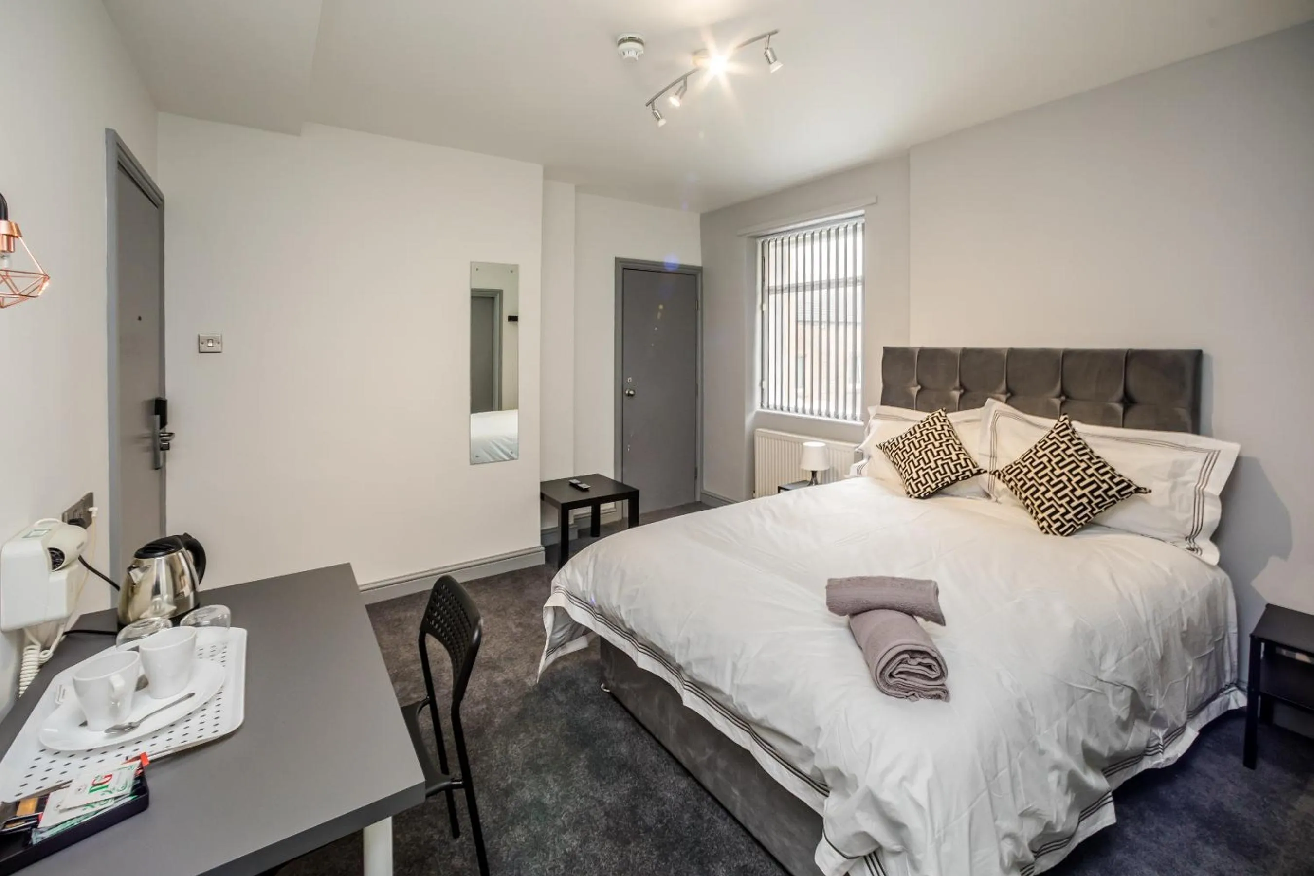 Bed in Huddersfield Central Lodge