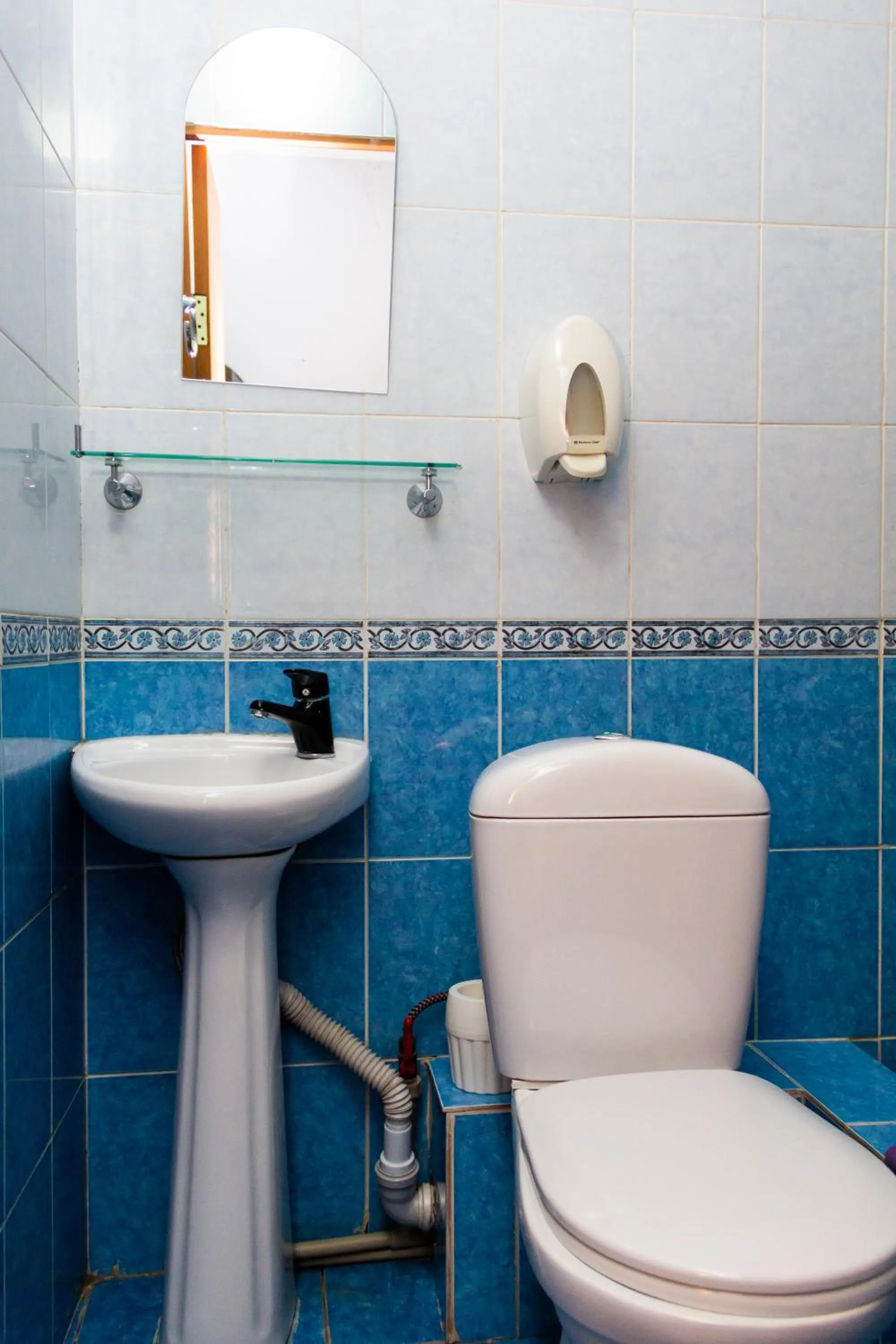 Bathroom in Hotel Tahar