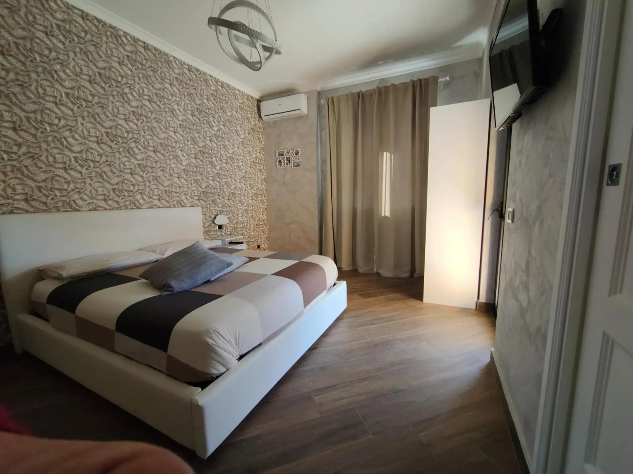 King Room - single occupancy in B&B MaisonAlysie King Room - single occupancy in B&B MaisonAlysie