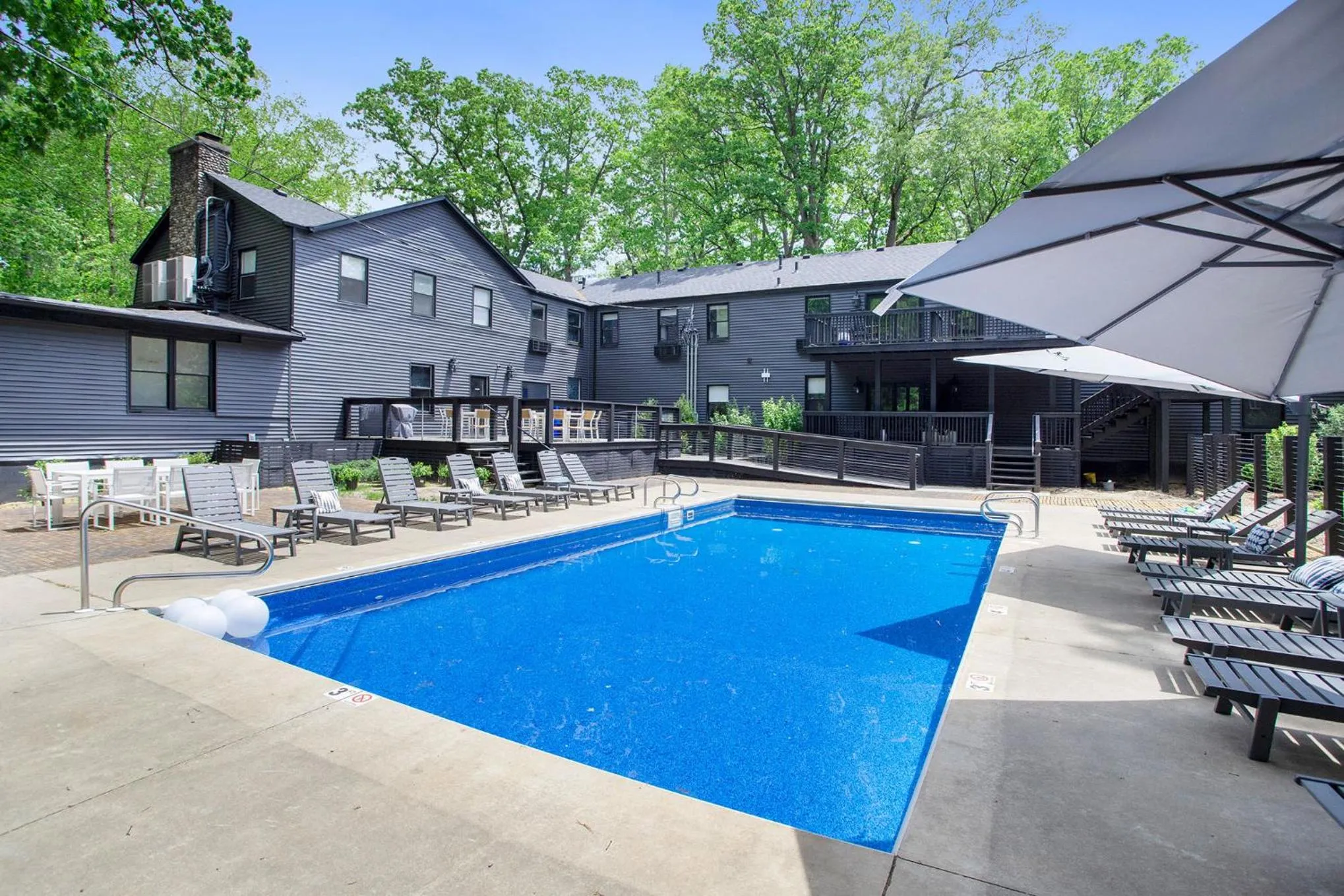 Swimming pool in The Neighborhood Hotel Grand Beach