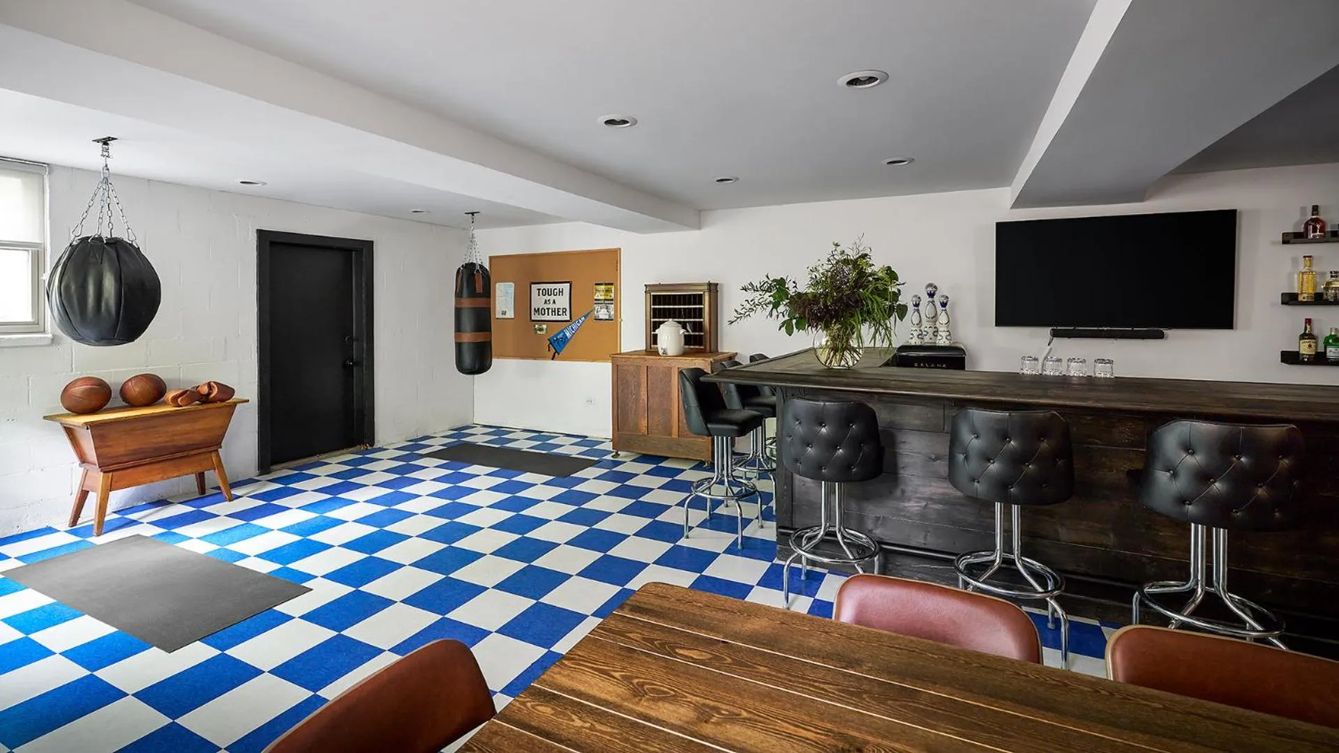 Game Room in The Neighborhood Hotel Grand Beach