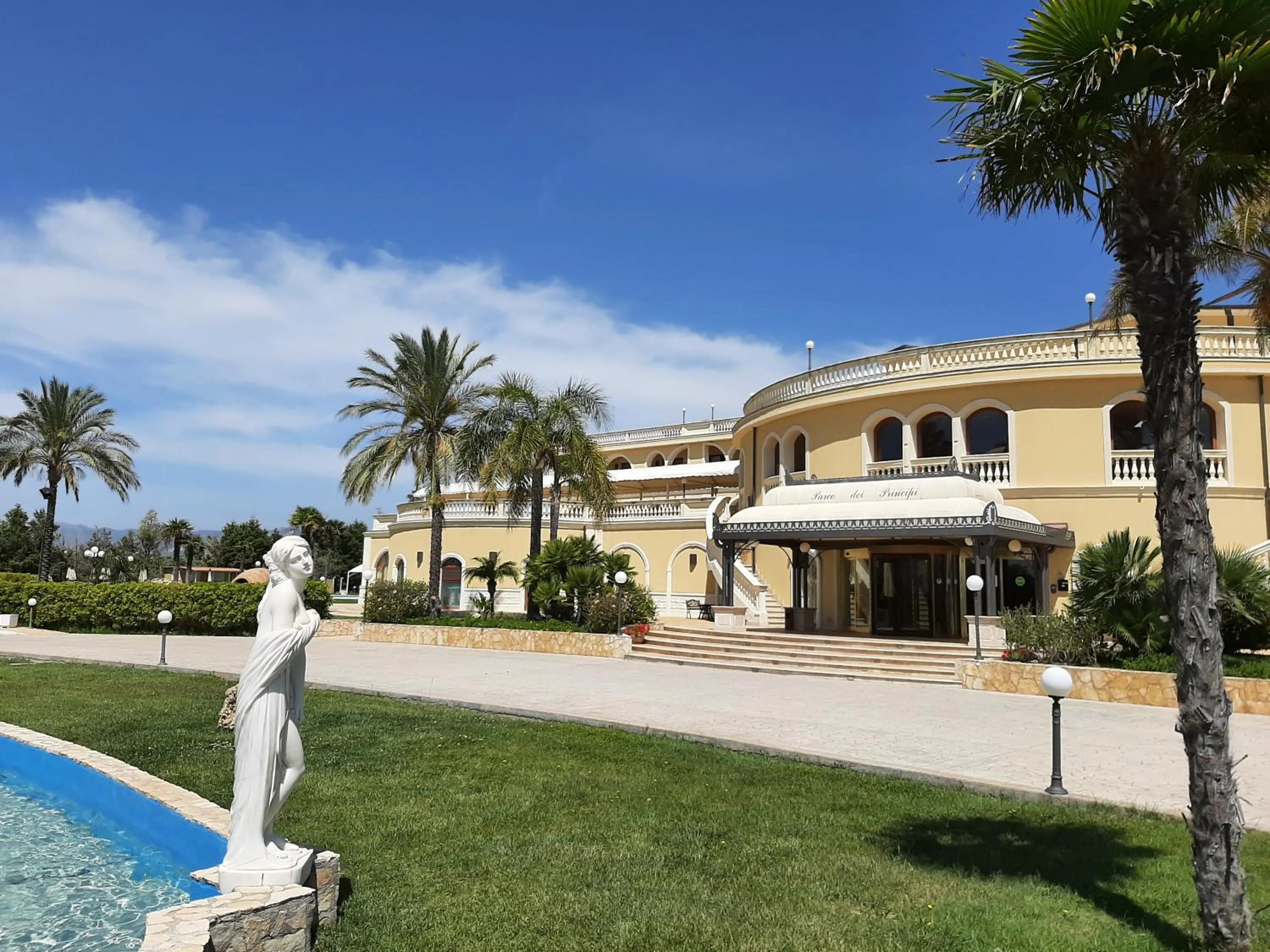 Property building in Parco dei Principi Hotel - Wedding & Events