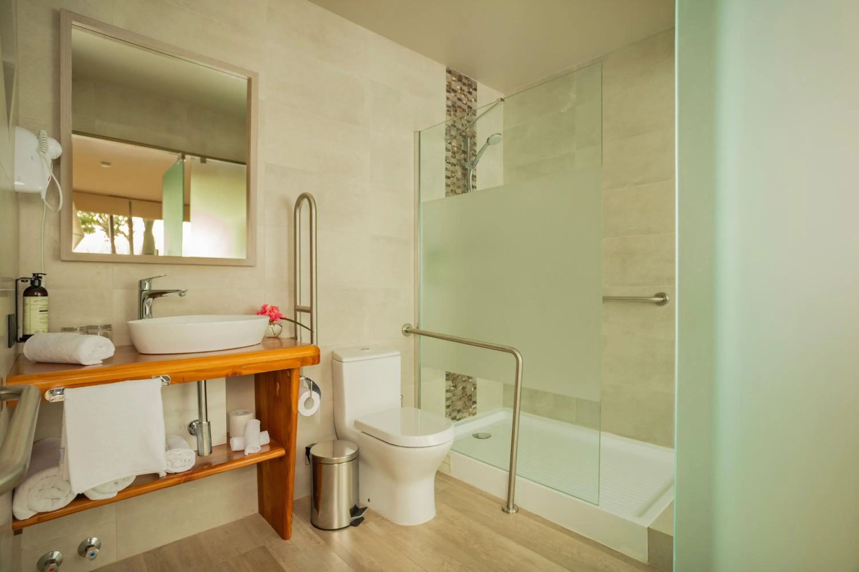 Bathroom in Hotel Ohana Rapa Nui