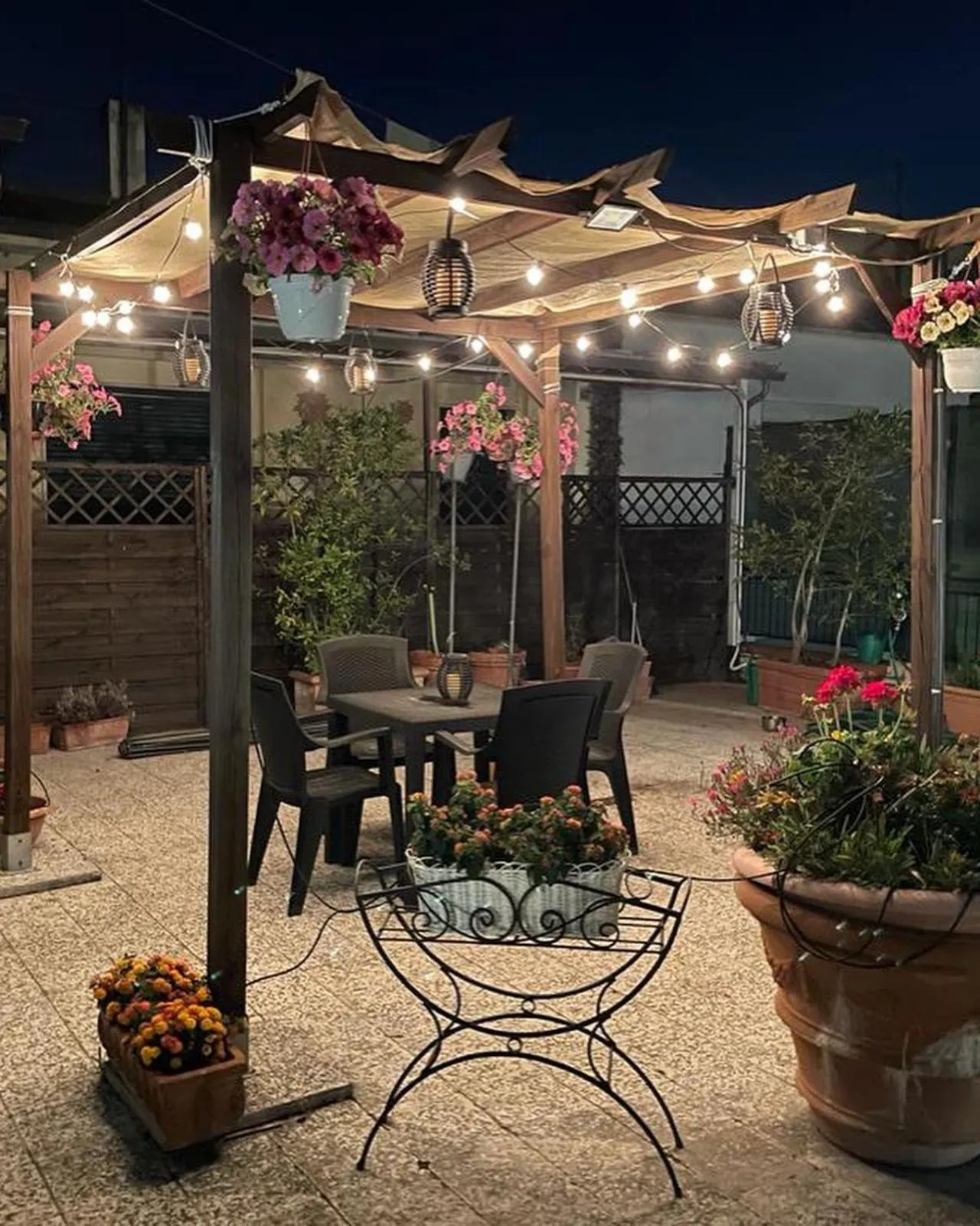 Solarium in Argentiere Room Apartments