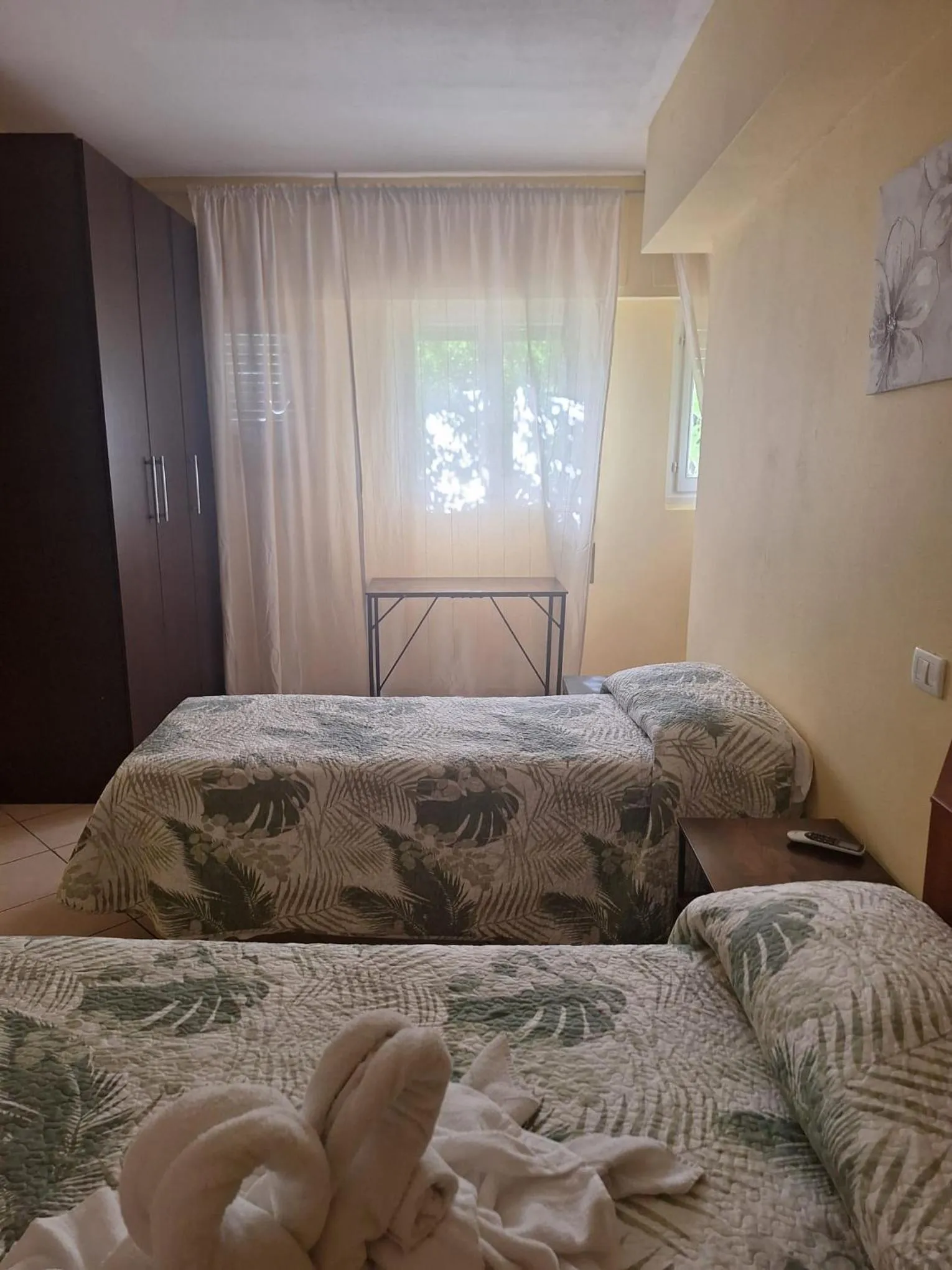 Bed in Argentiere Room Apartments