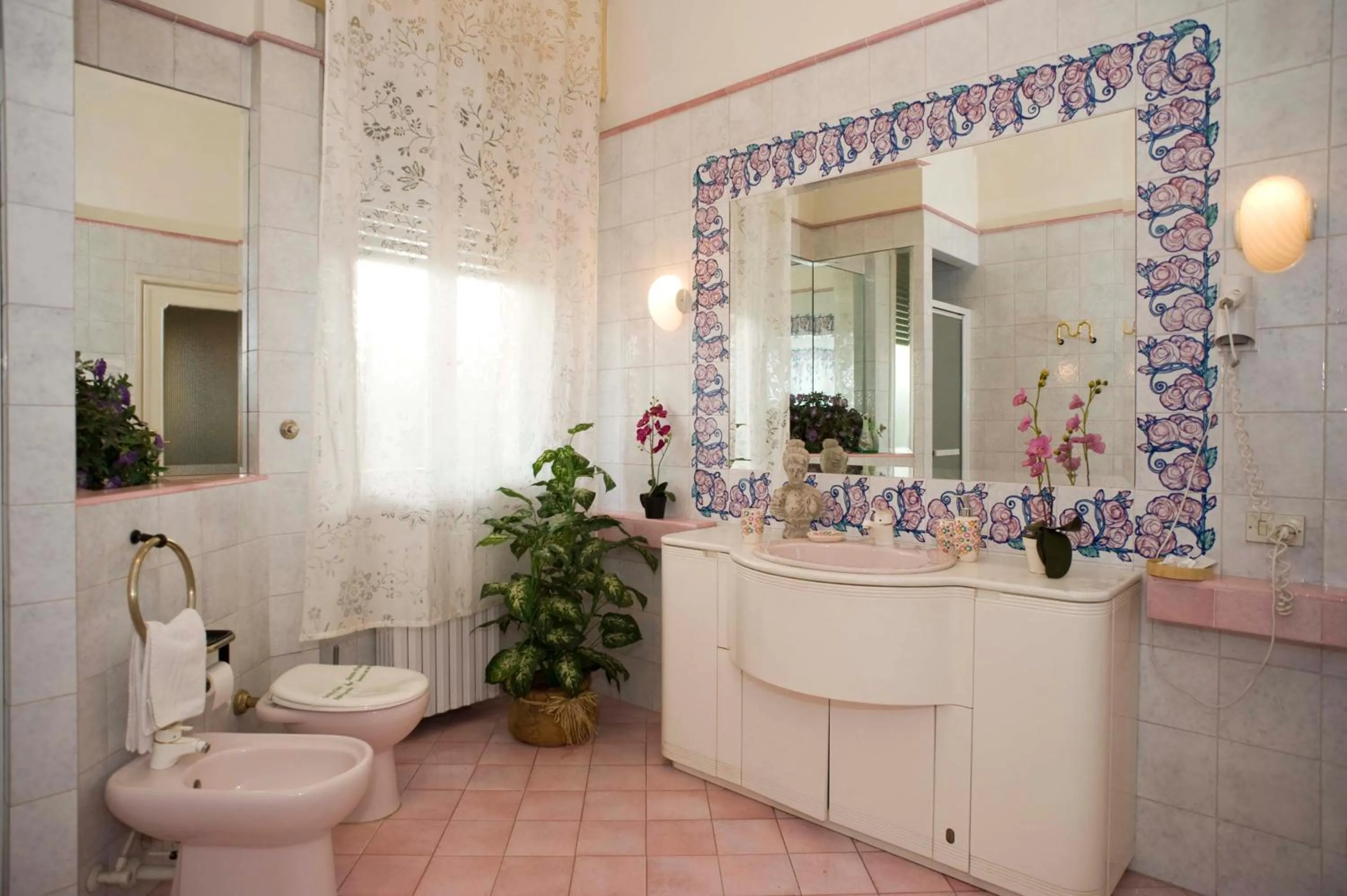 Bathroom in Argentiere Room Apartments