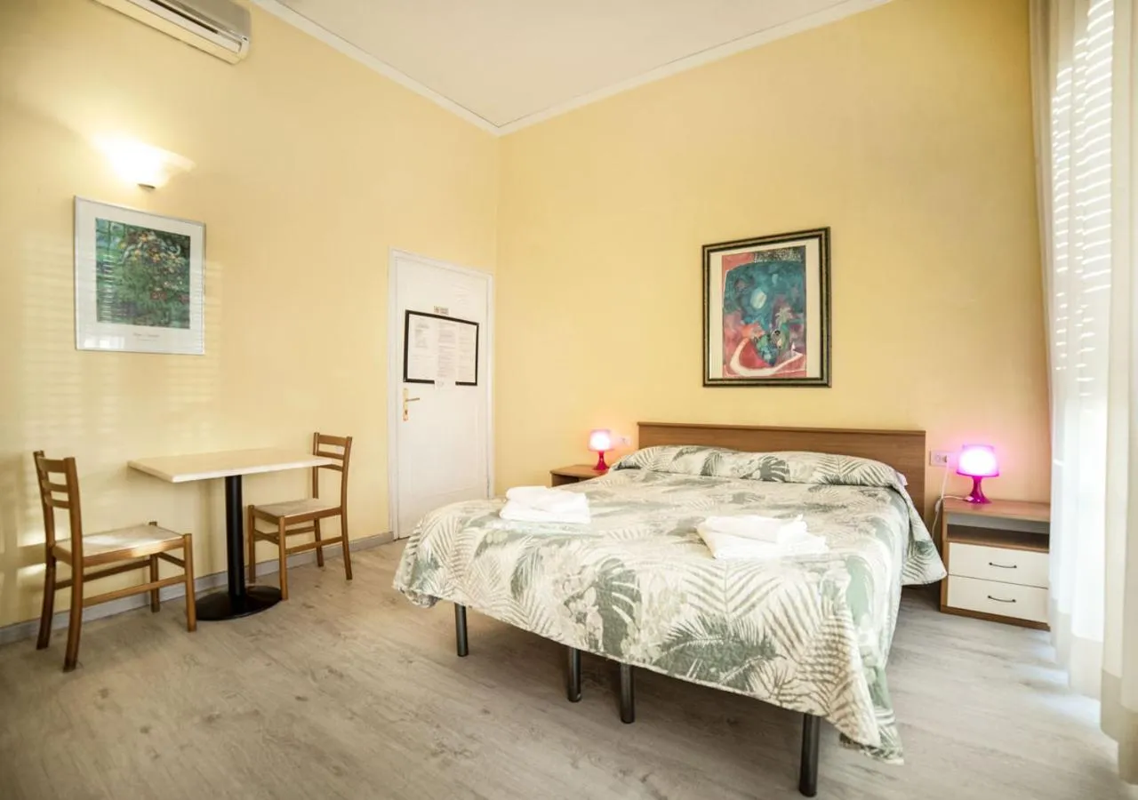 Bedroom, Bed in Argentiere Room Apartments