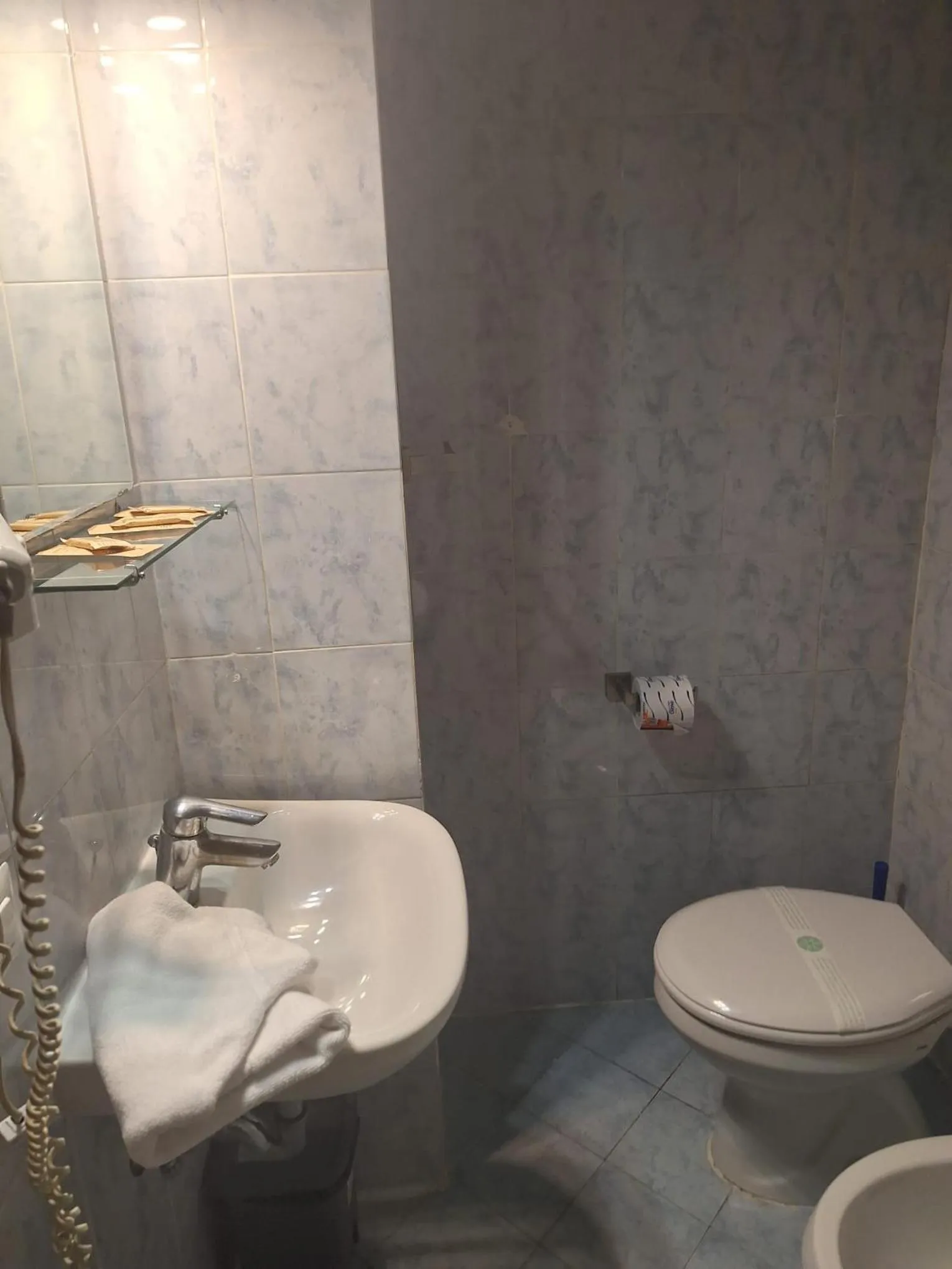 Bathroom in Argentiere Room Apartments