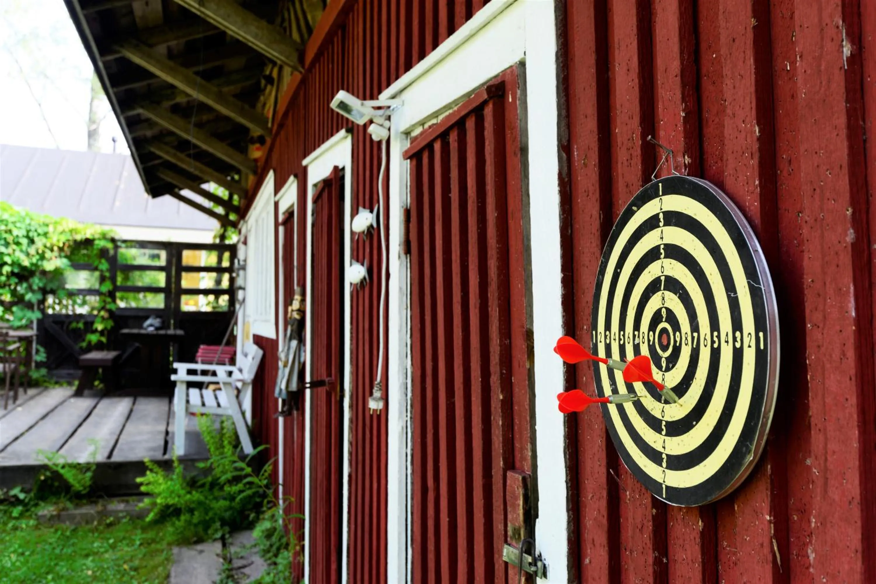 Darts in Pikku Torppa Cottage