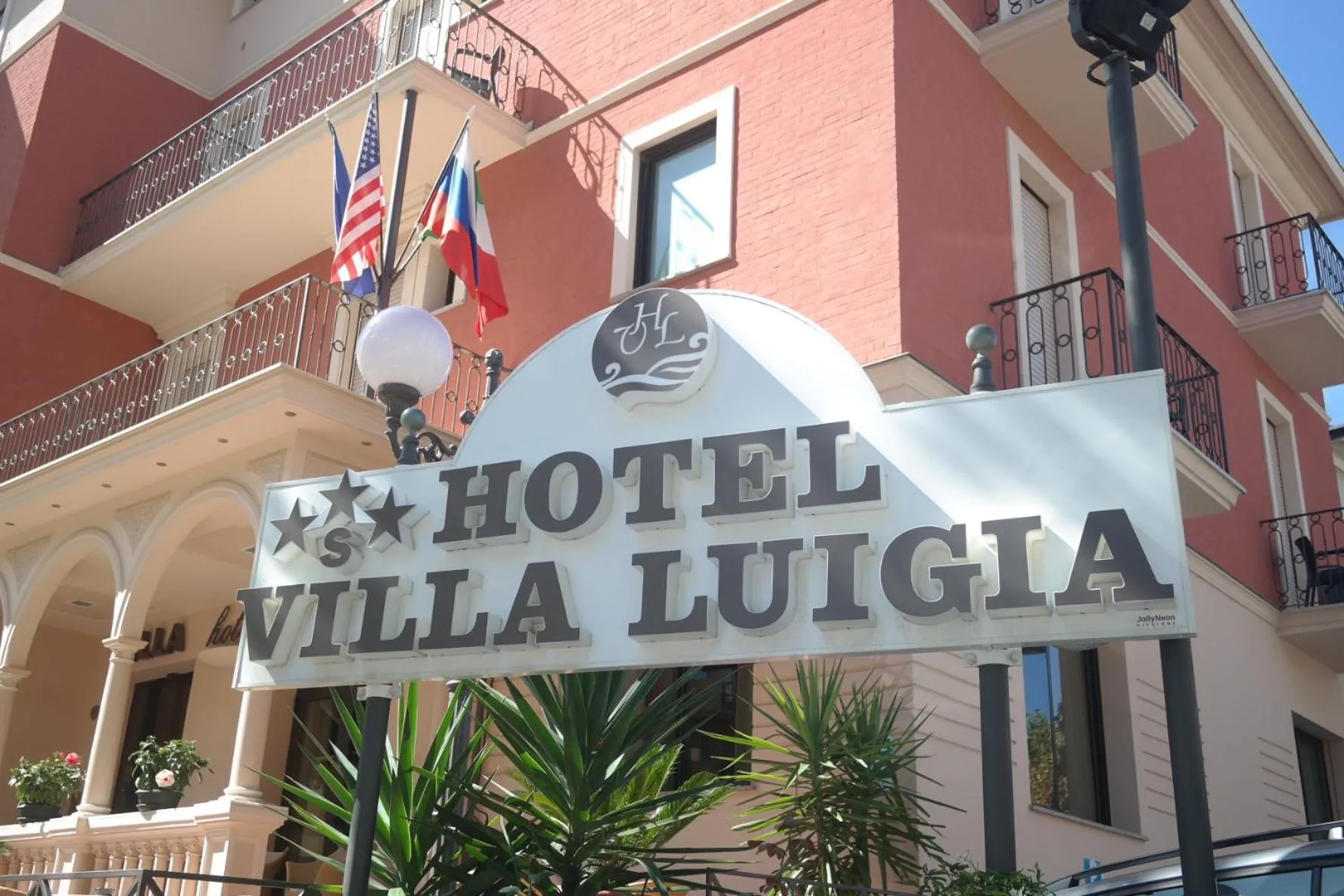 Property building in Hotel Villa Luigia