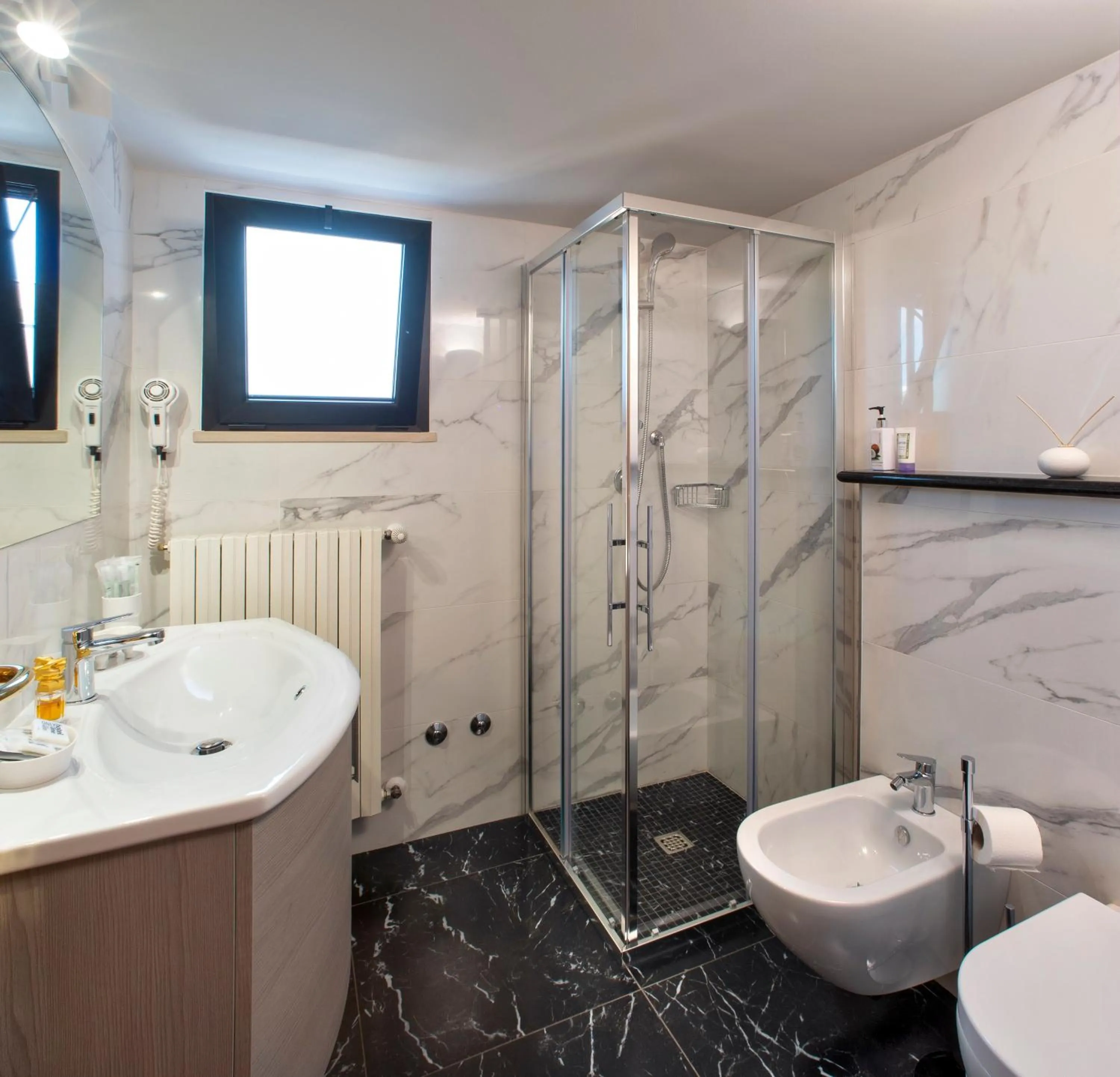 Bathroom in Hotel Villa Luigia