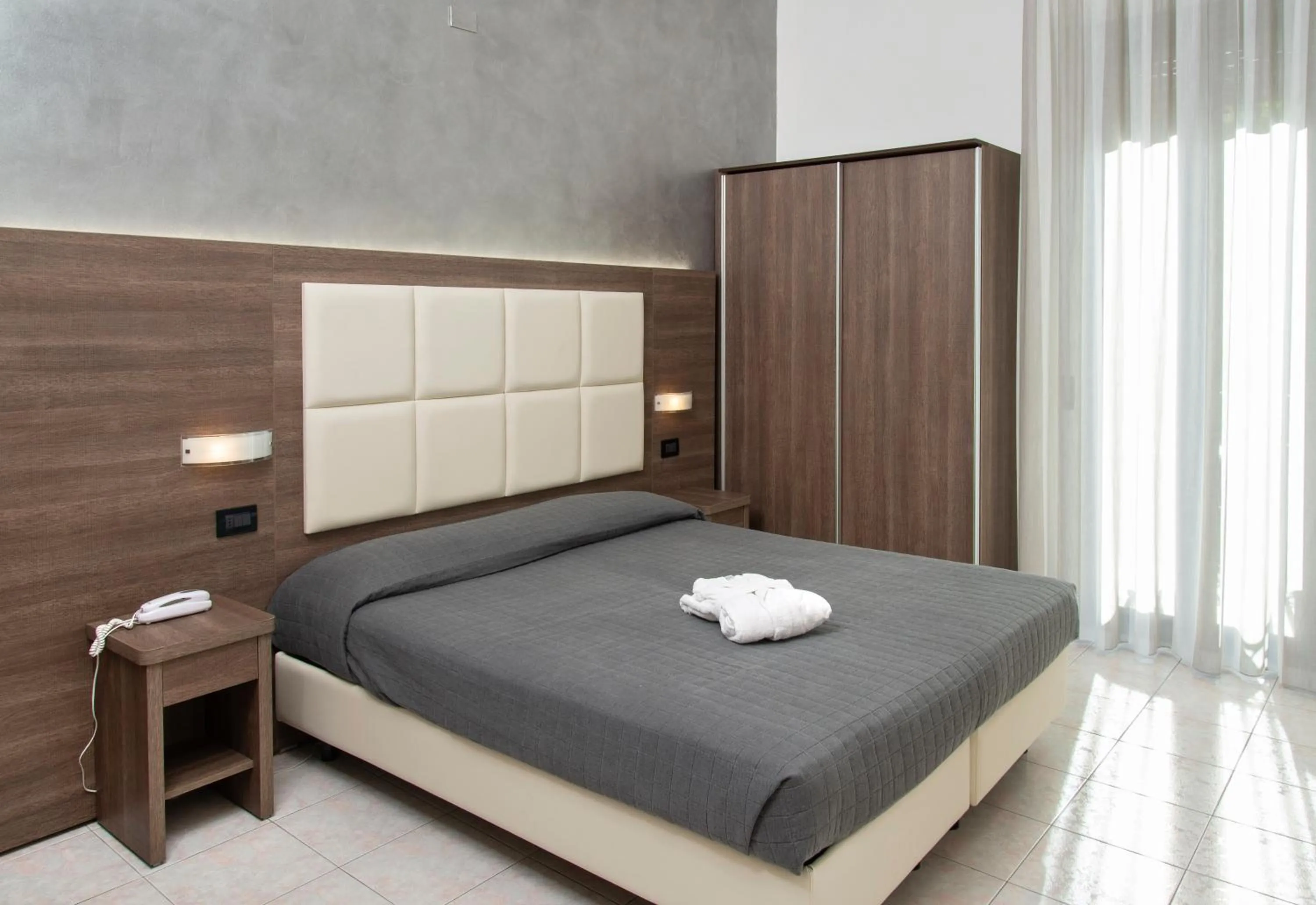 Photo of the whole room, Bed in Hotel Villa Luigia