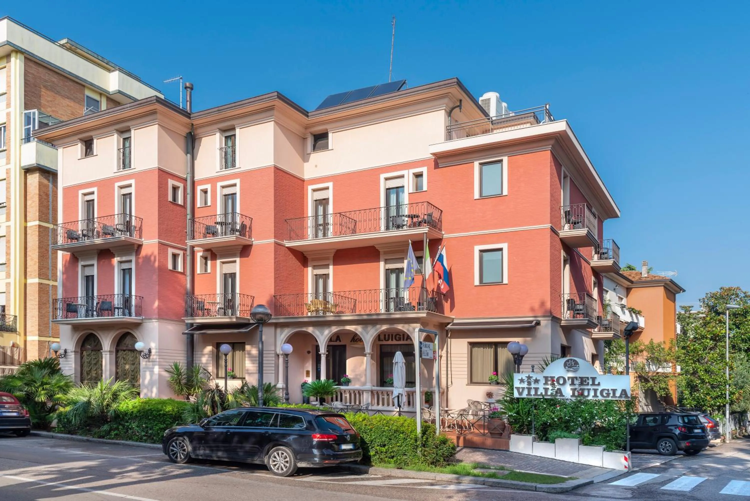 Property building in Hotel Villa Luigia