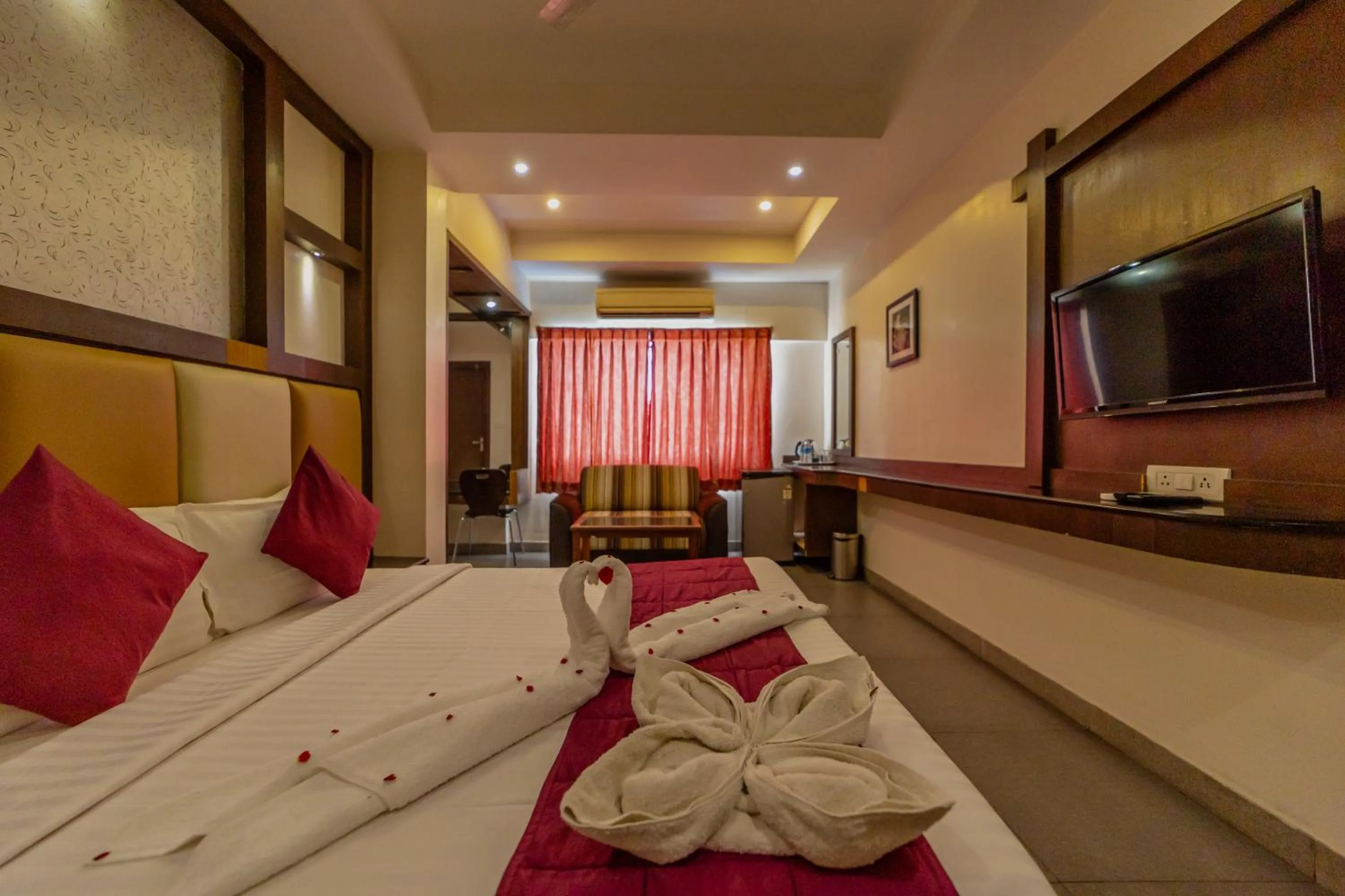 Bed in Hotel Tamizh Park