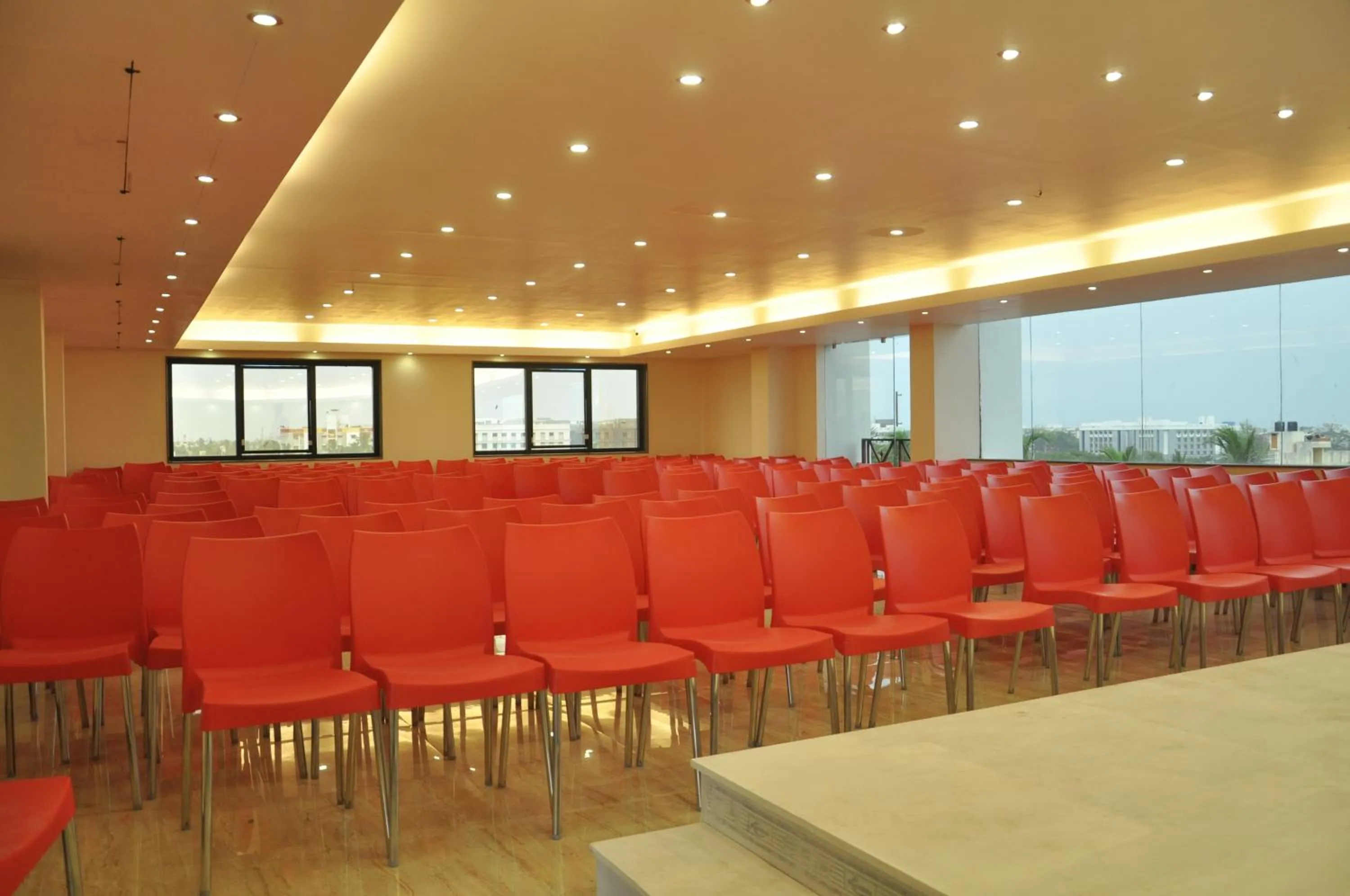 Banquet/Function facilities in Hotel Tamizh Park