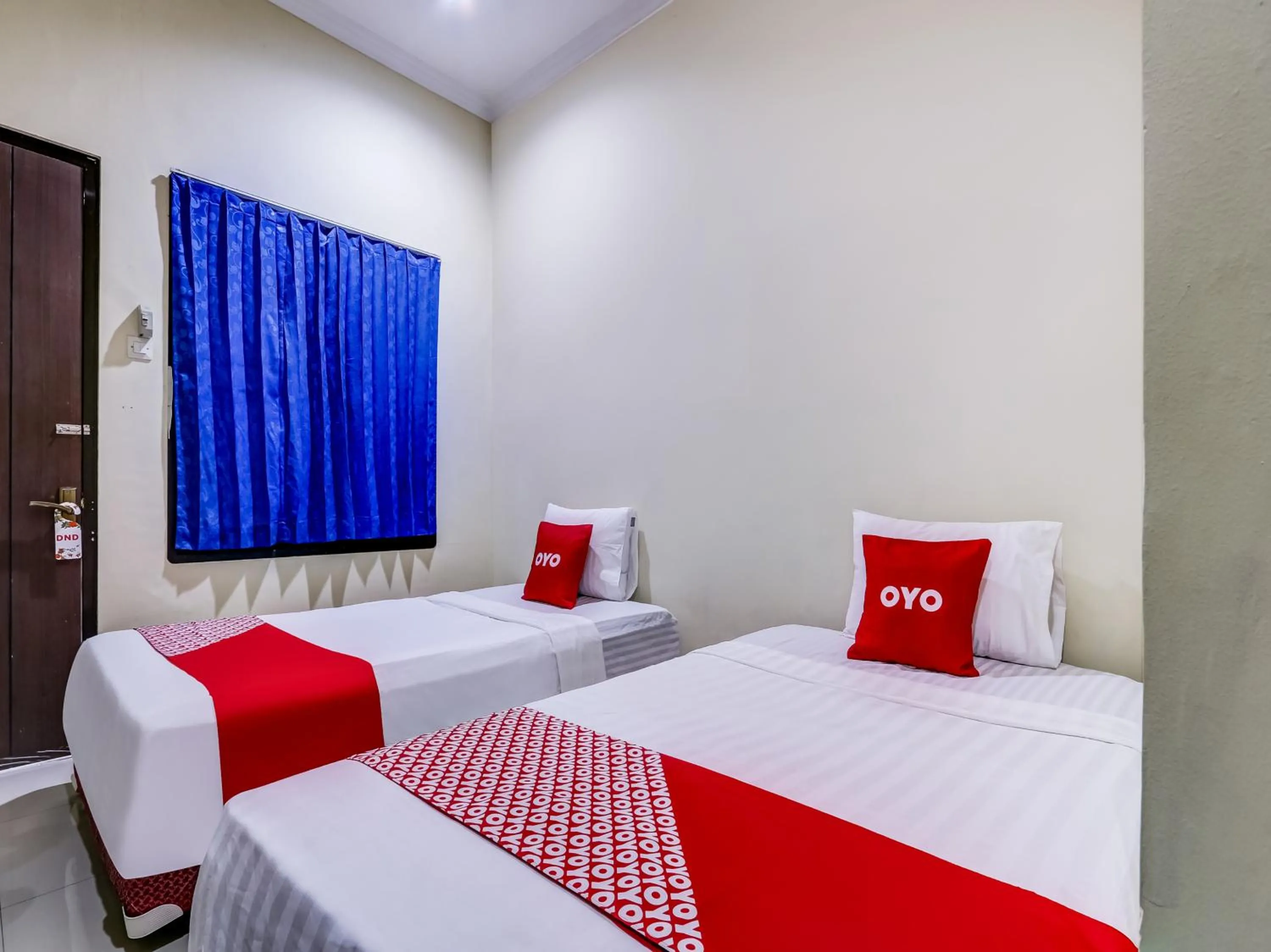 Standard Twin Room in OYO 90927 Homestay Tentrem 2