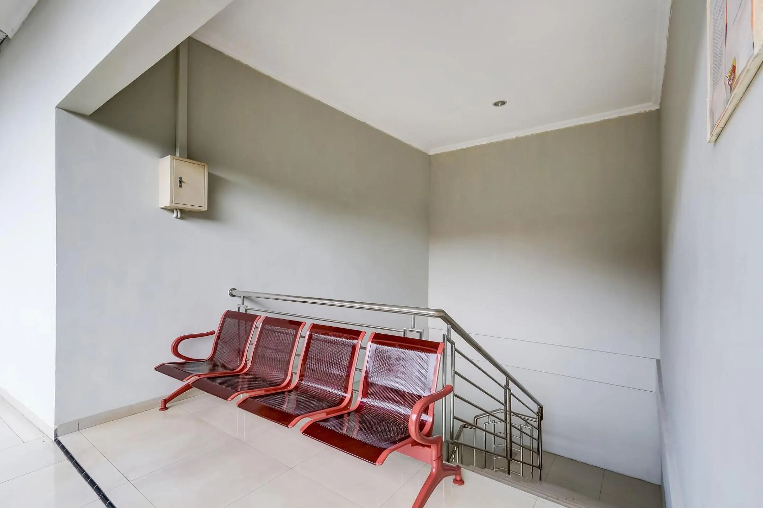 Lobby or reception in OYO 90927 Homestay Tentrem 2