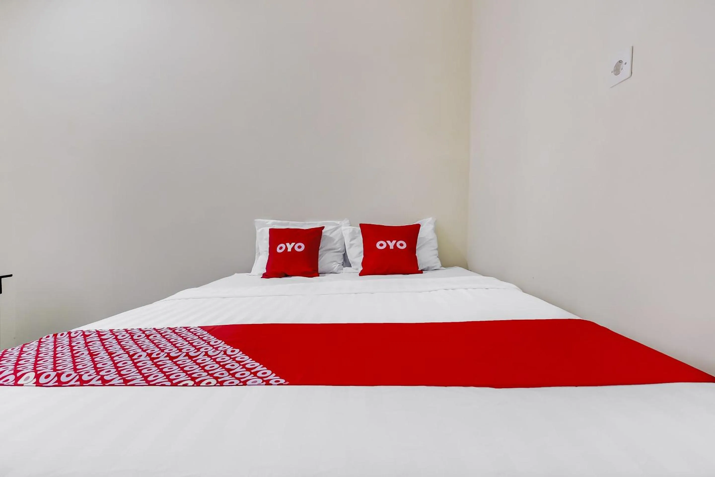 Bedroom in OYO 90927 Homestay Tentrem 2