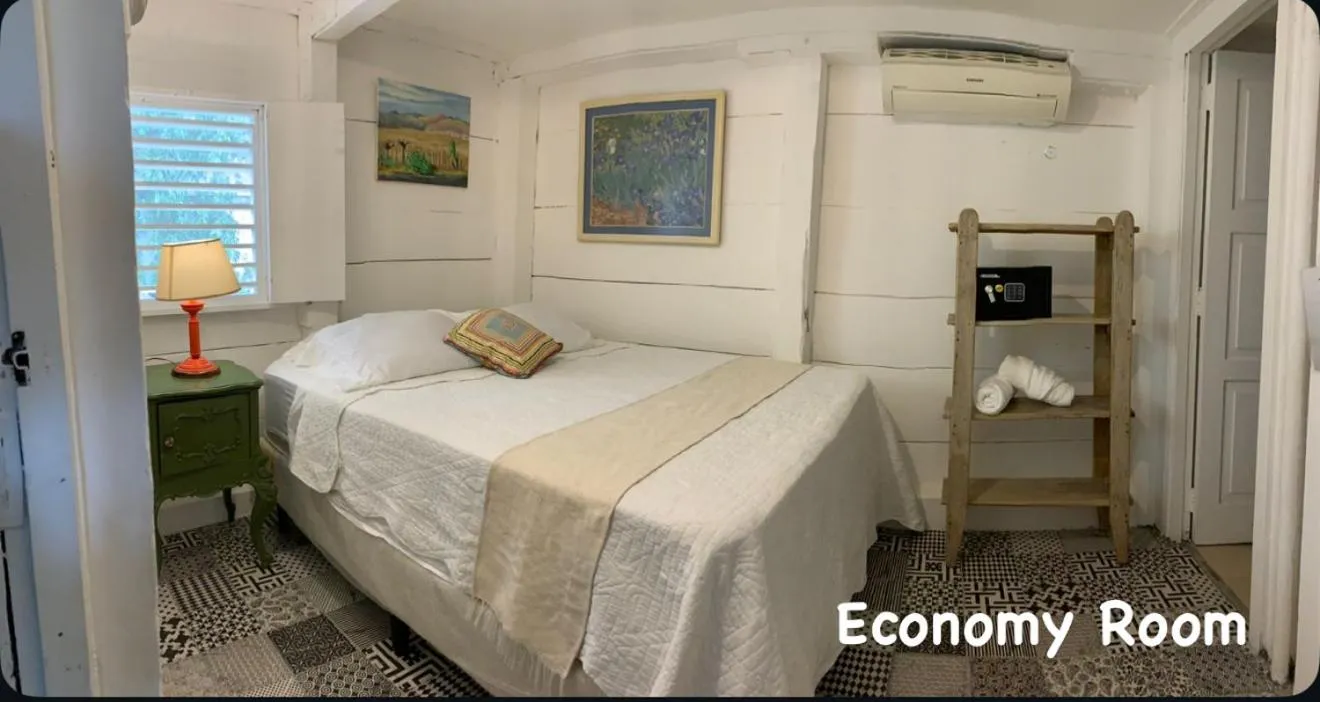 Bed in Looking Good Surf House San Juan del Sur