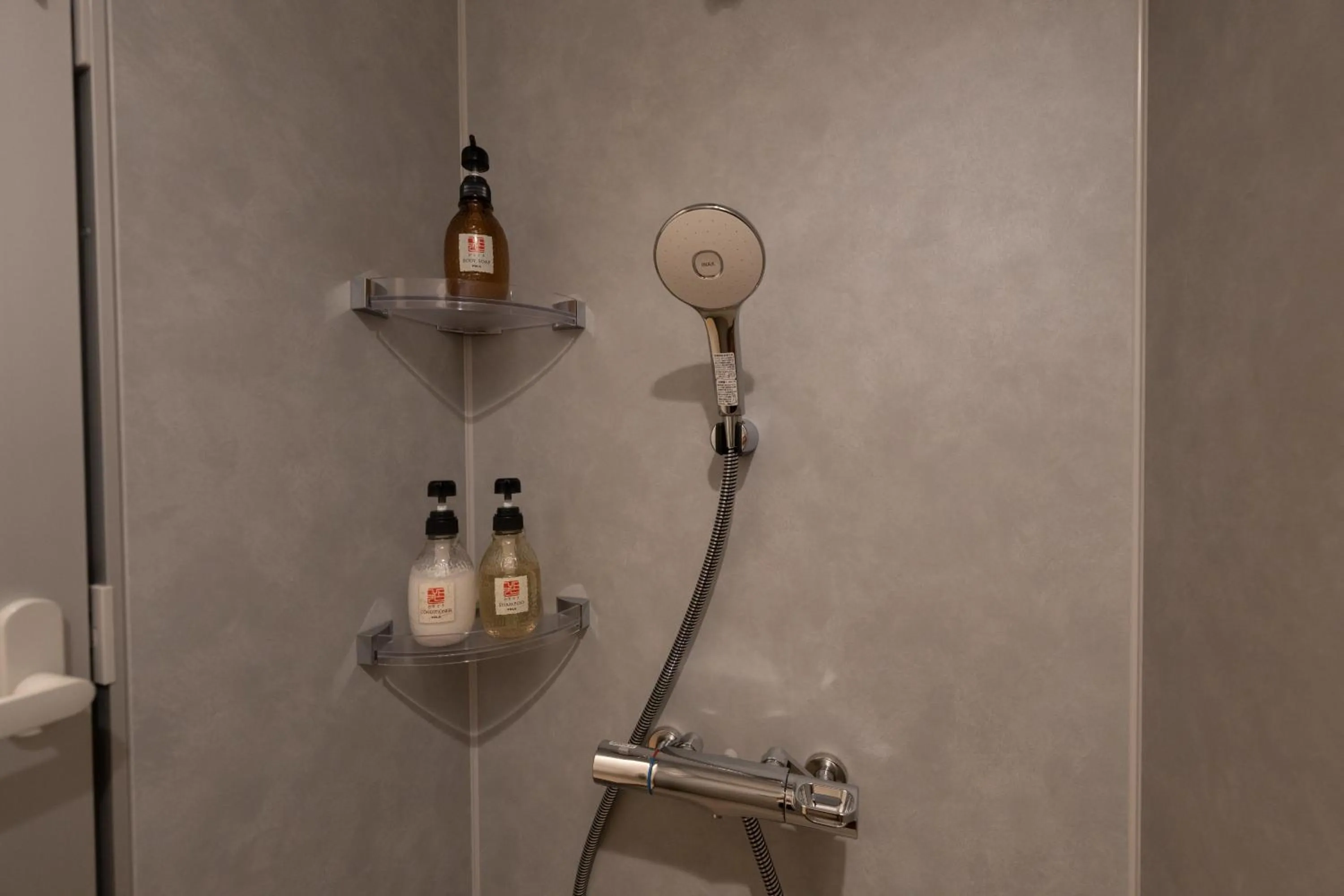 Shower in Onn nakatsugawa