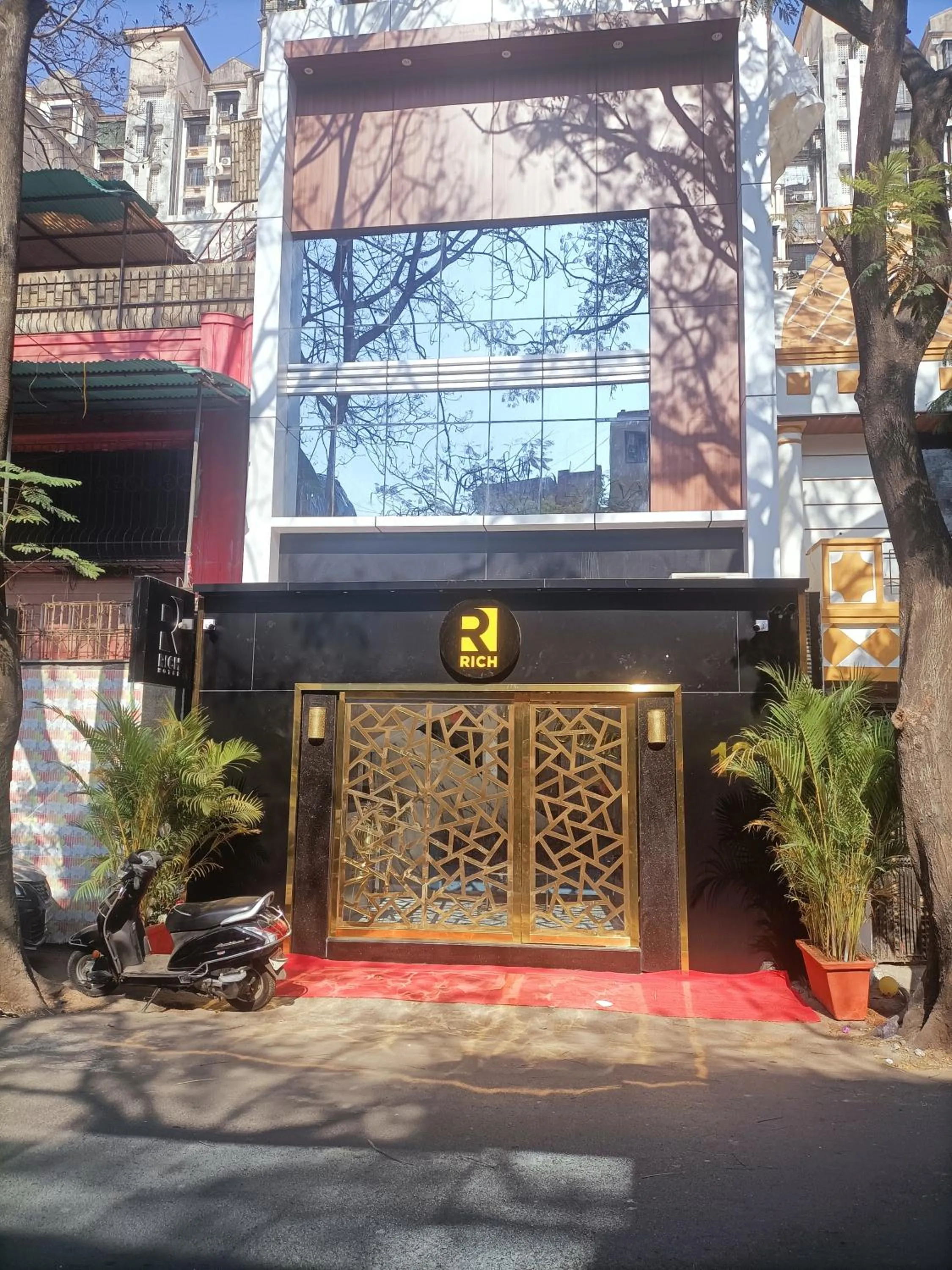 Facade/entrance in Rich Hotel Mumbai