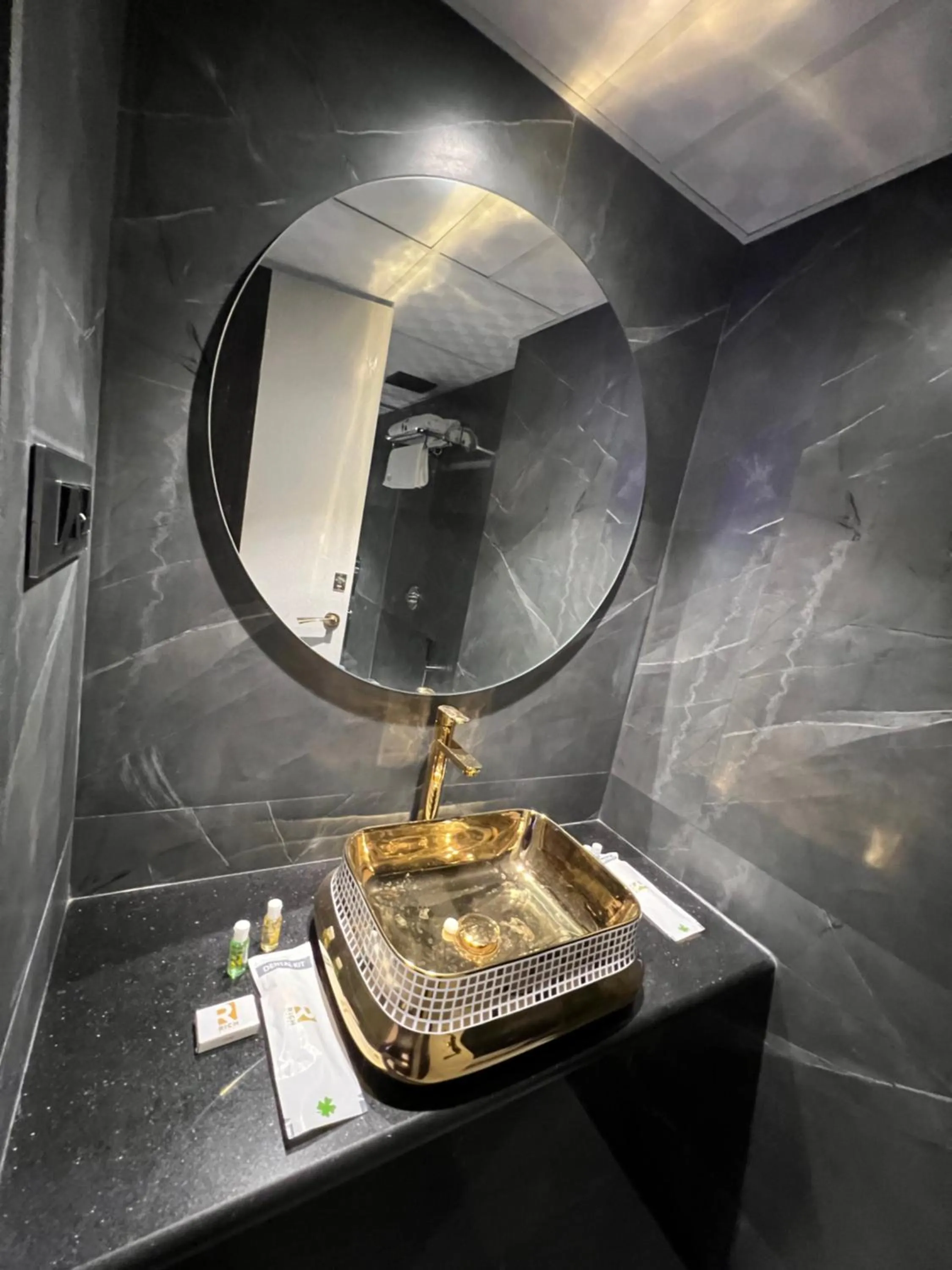 Bathroom in Rich Hotel Mumbai